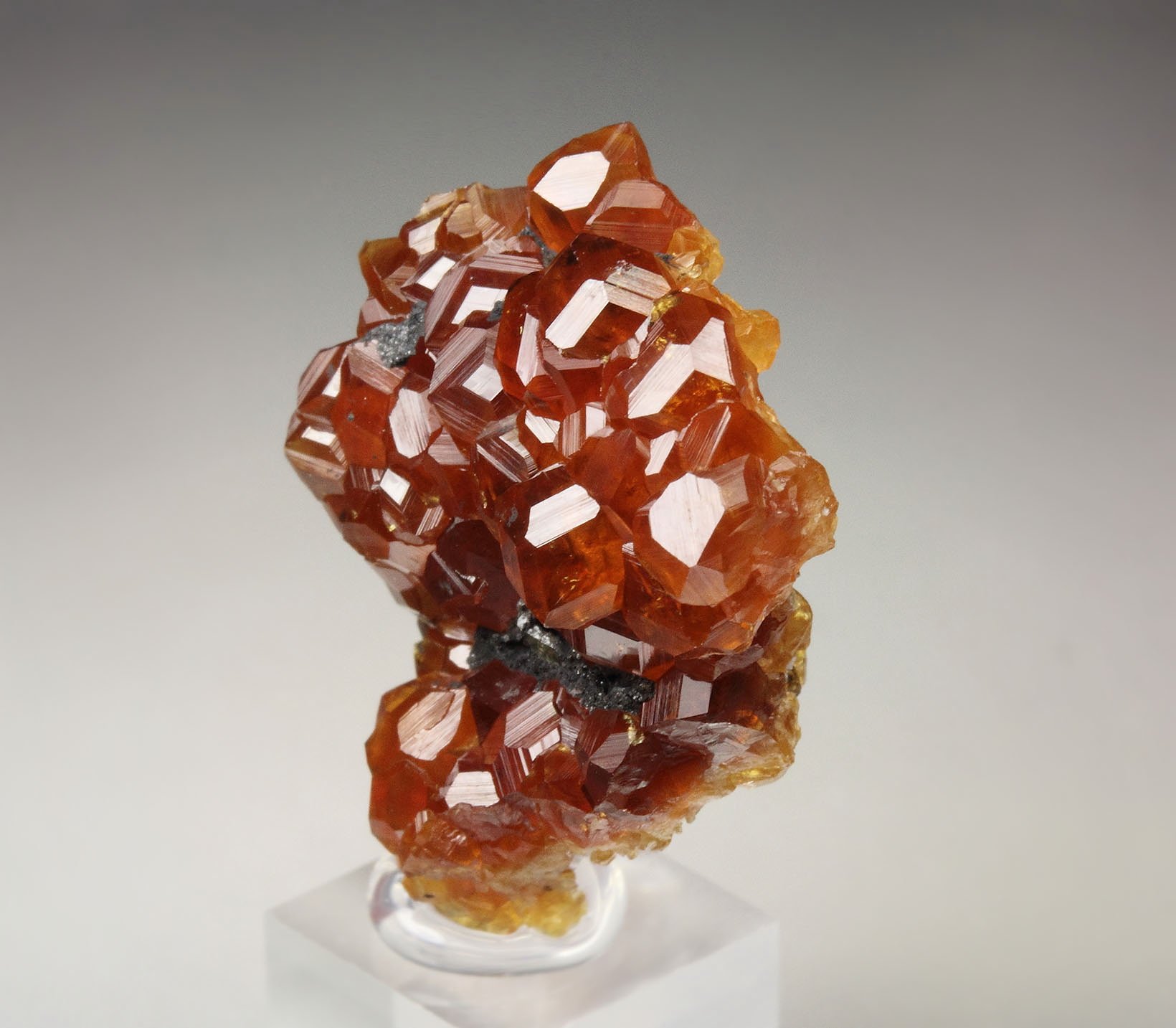 gem GARNET var. SPESSARTINE
