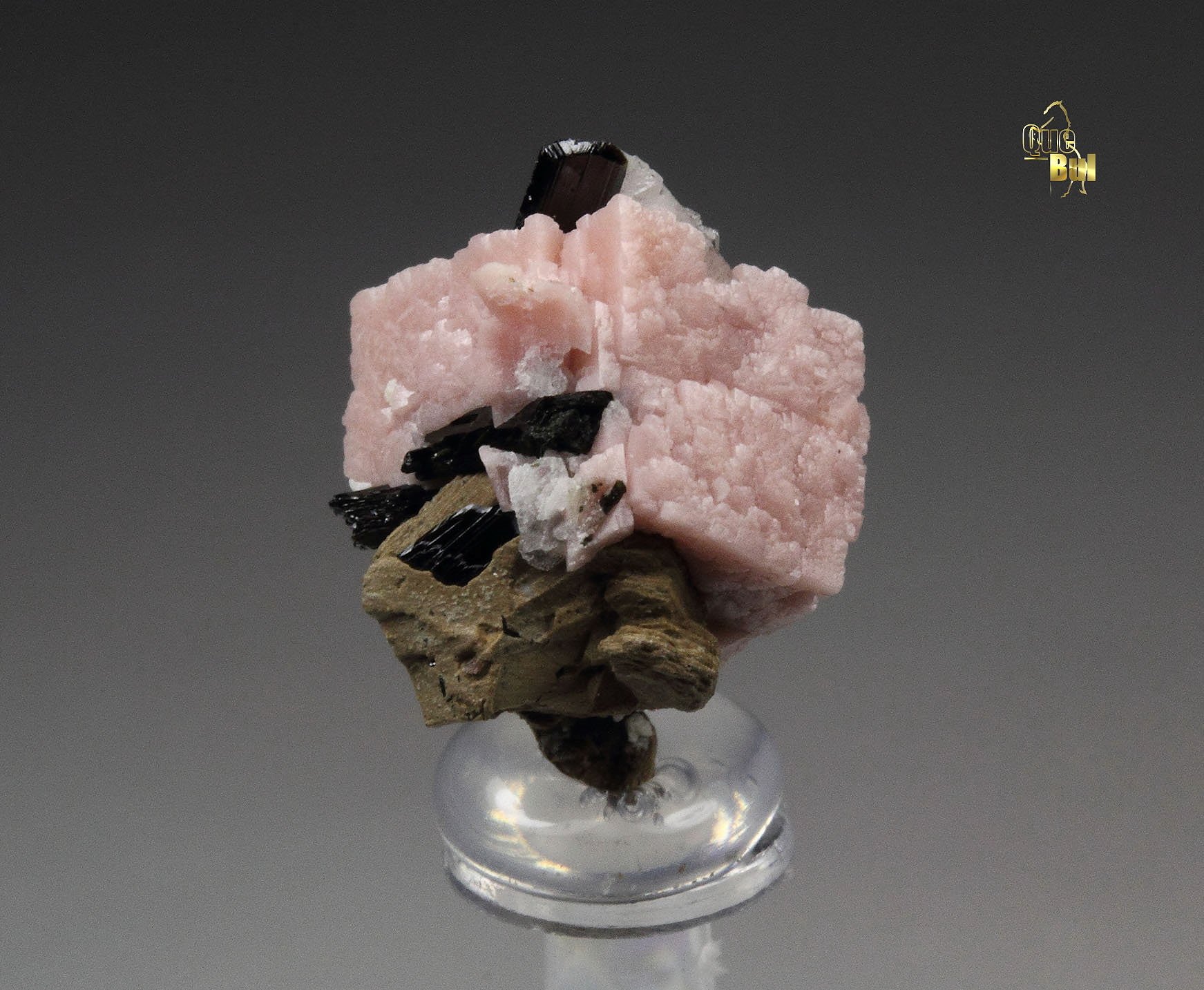 RHODOCHROSITE, AEGIRINE