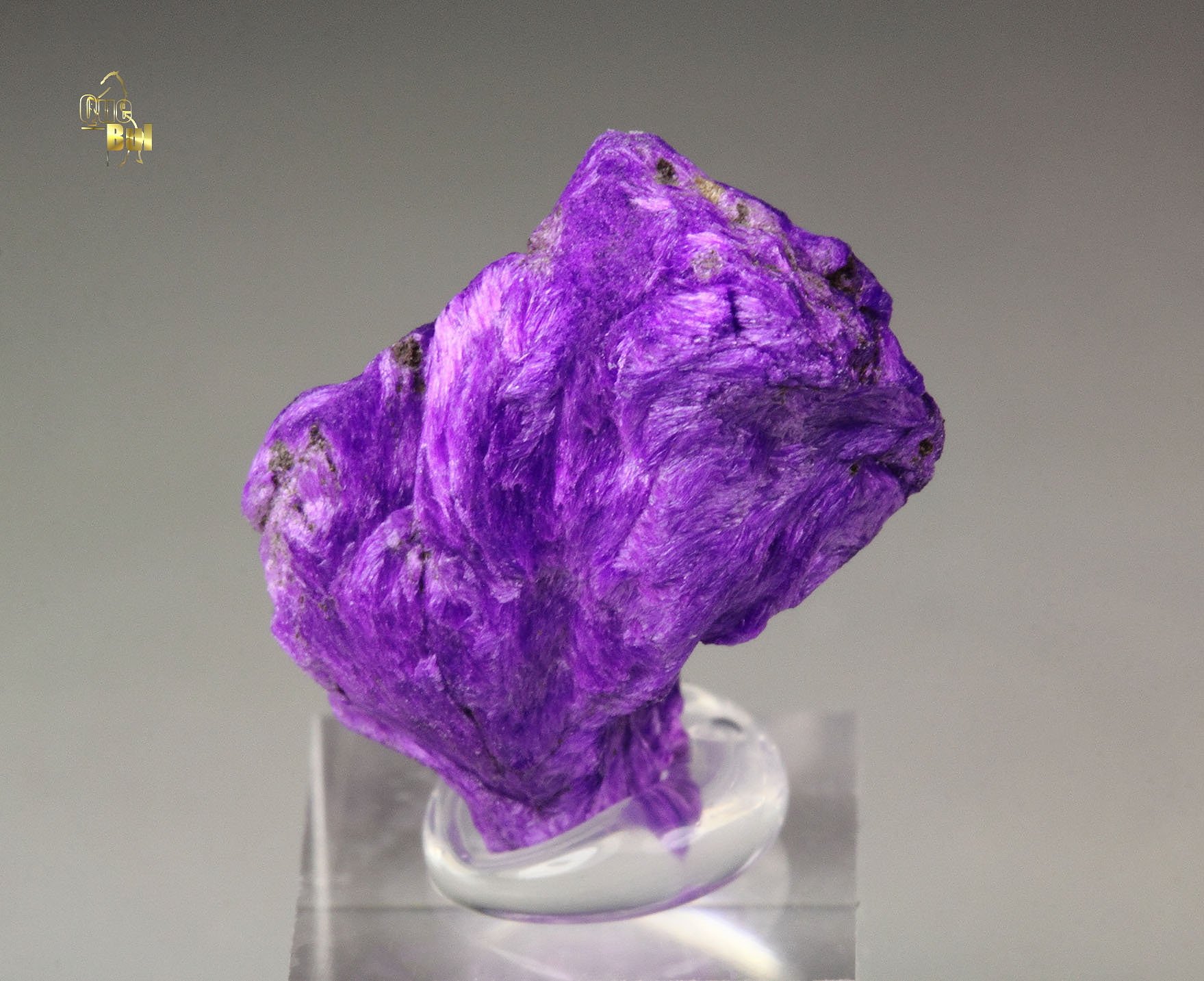 crystallized SUGILITE