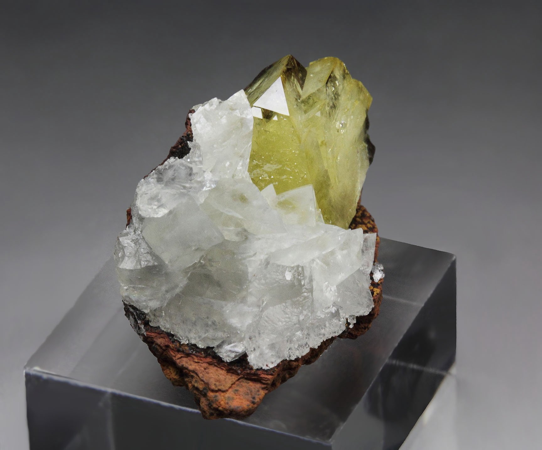 gem ADAMITE, CALCITE