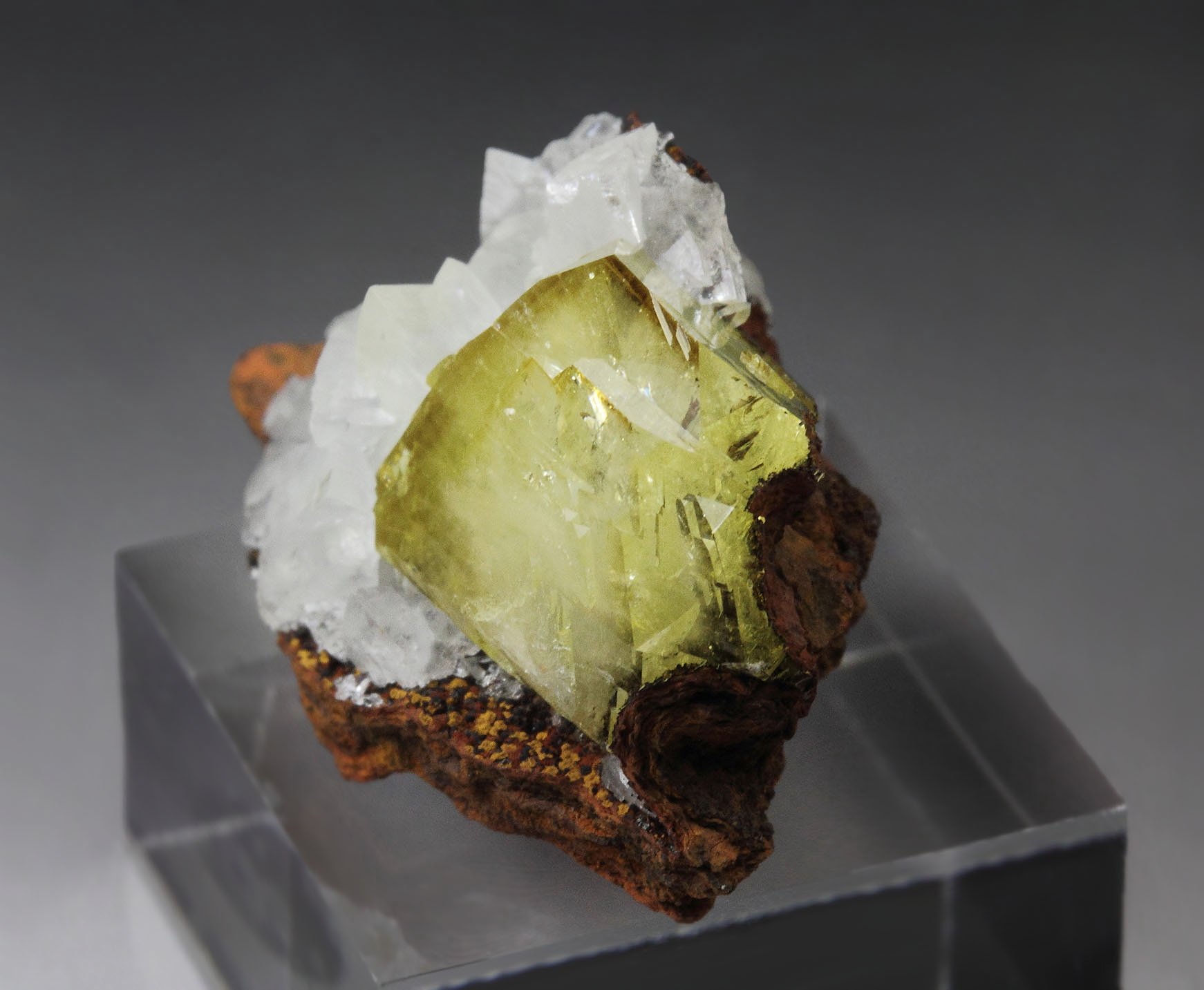 gem ADAMITE, CALCITE