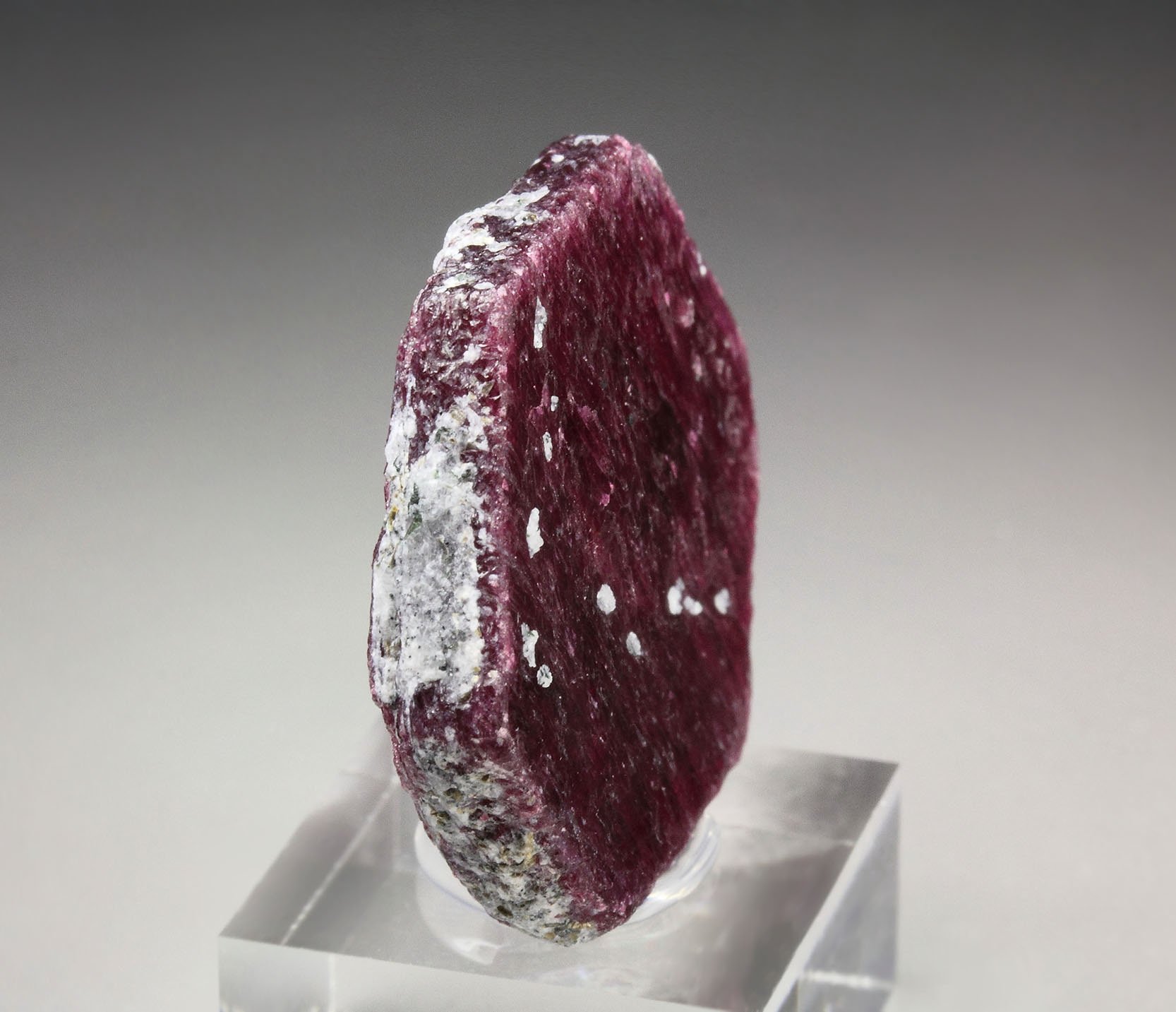 CORUNDUM var. RUBY