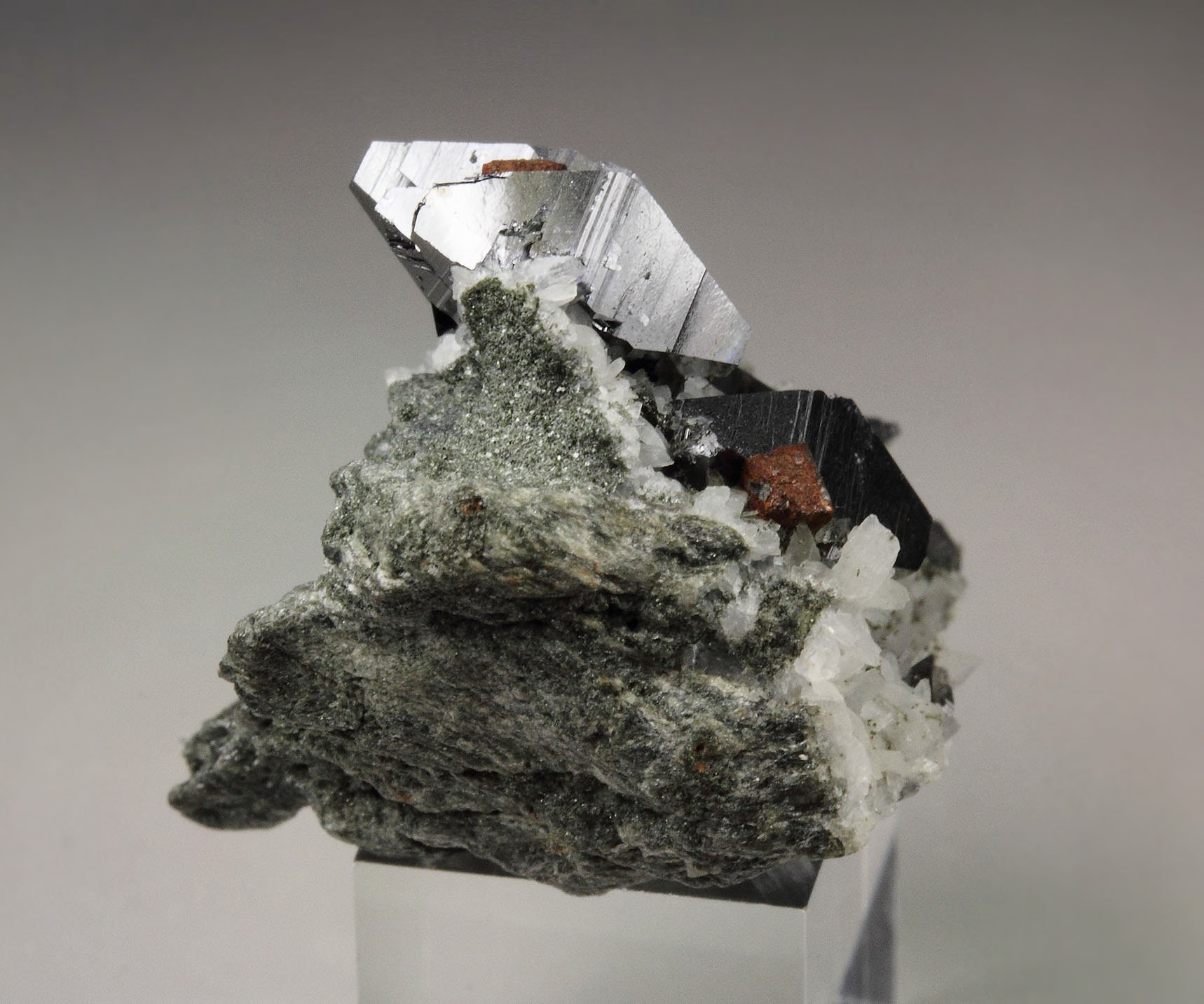 ANATASE, K FELDSPAR var. ADULARIA, PYRITE