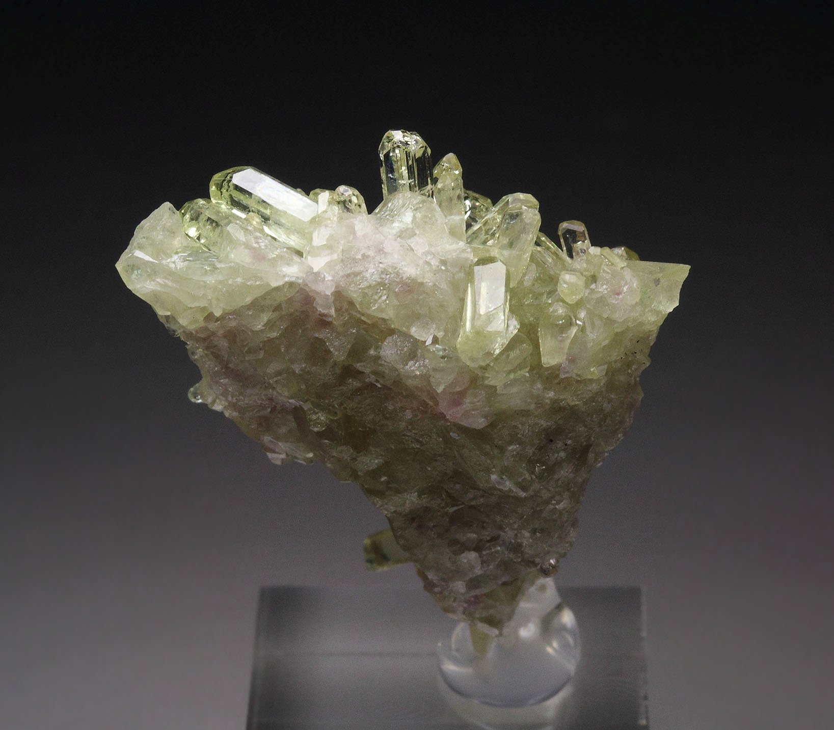 gem VESUVIANITE