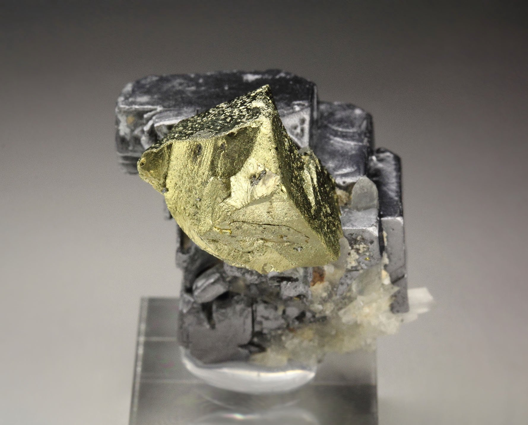 GALENA, CHALCOPYRITE, QUARTZ