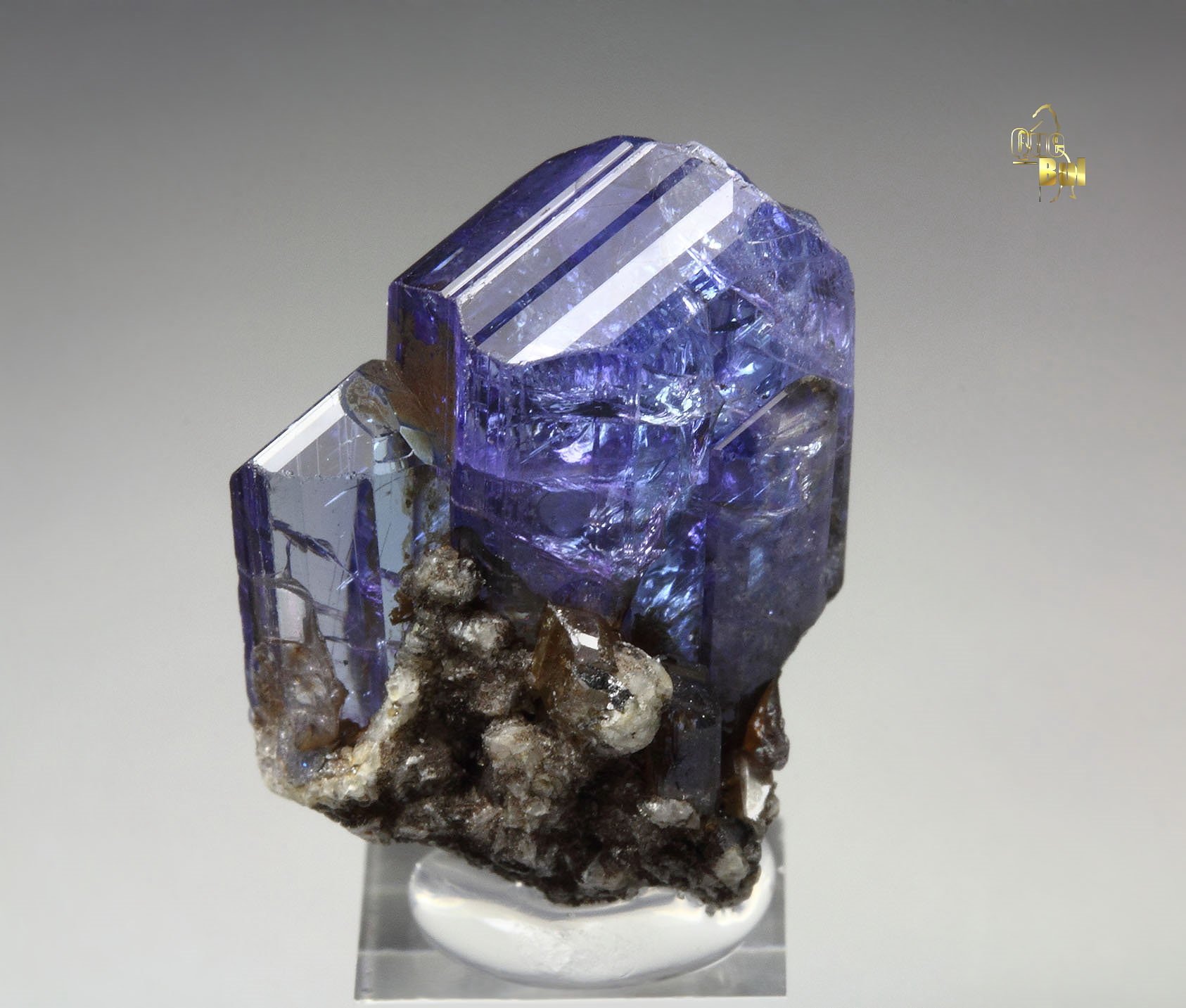 gem ZOISITE var. TANZANITE