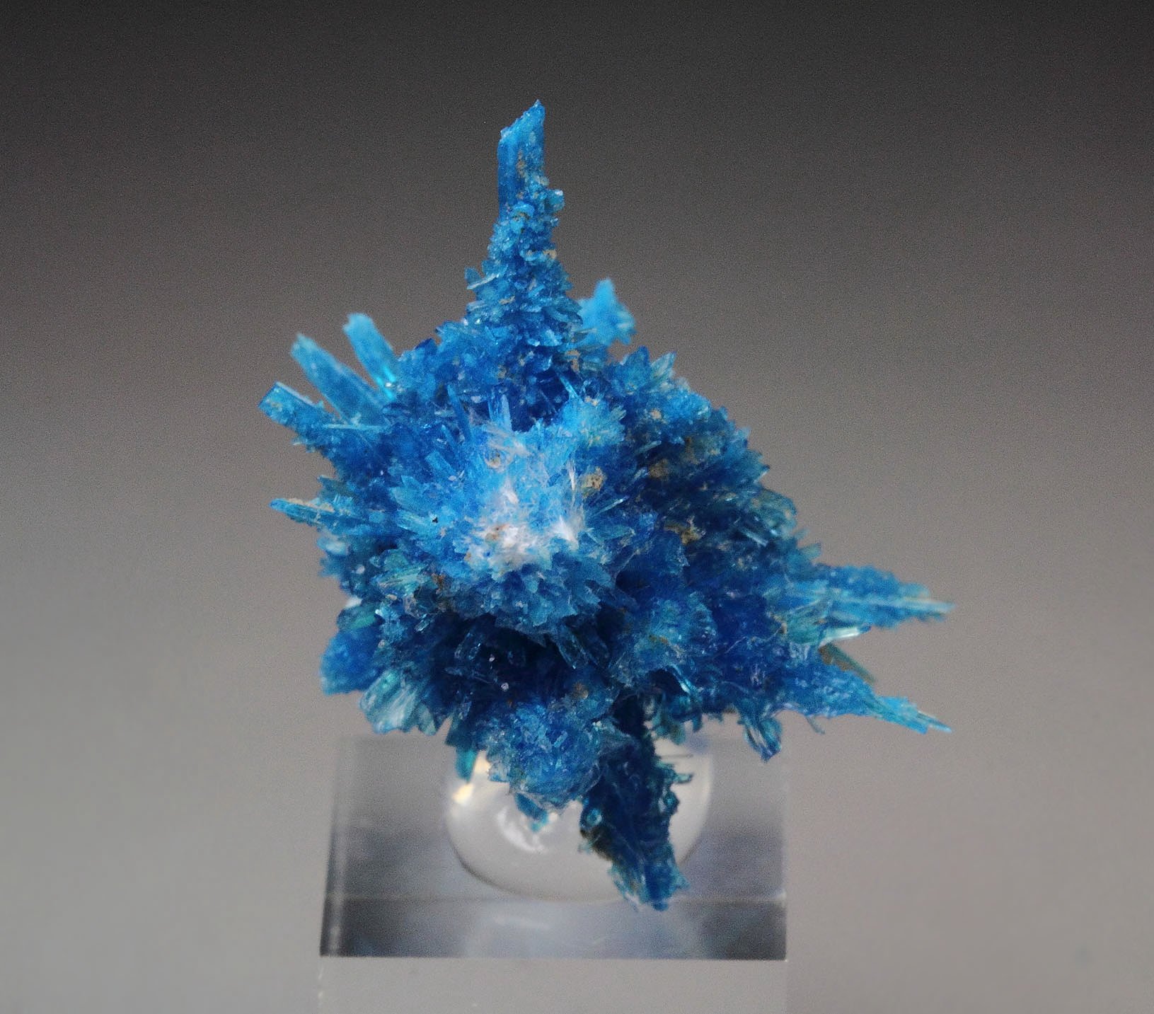 PENTAGONITE