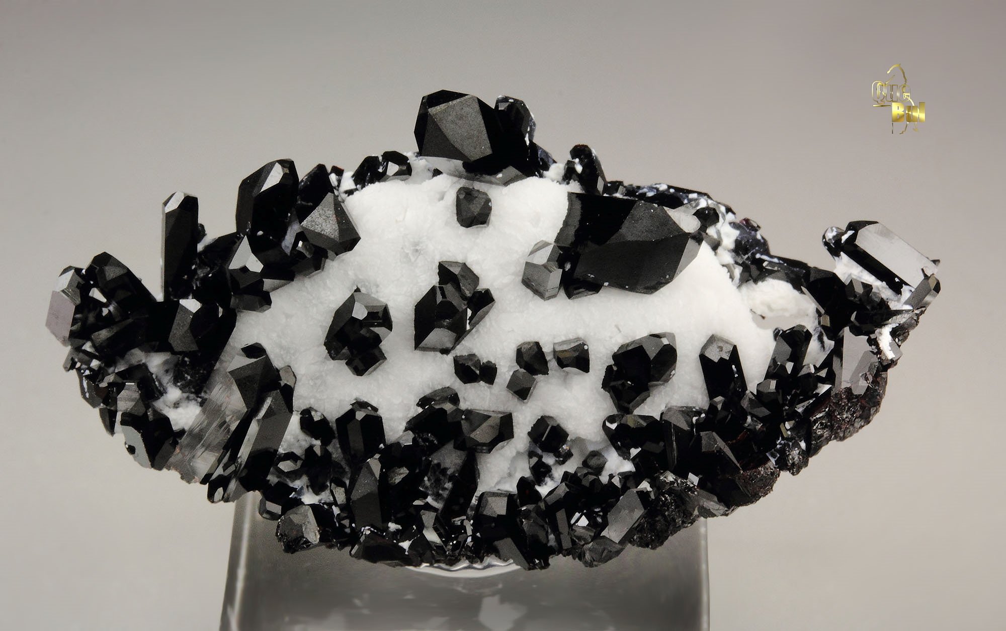 NEPTUNITE, NATROLITE