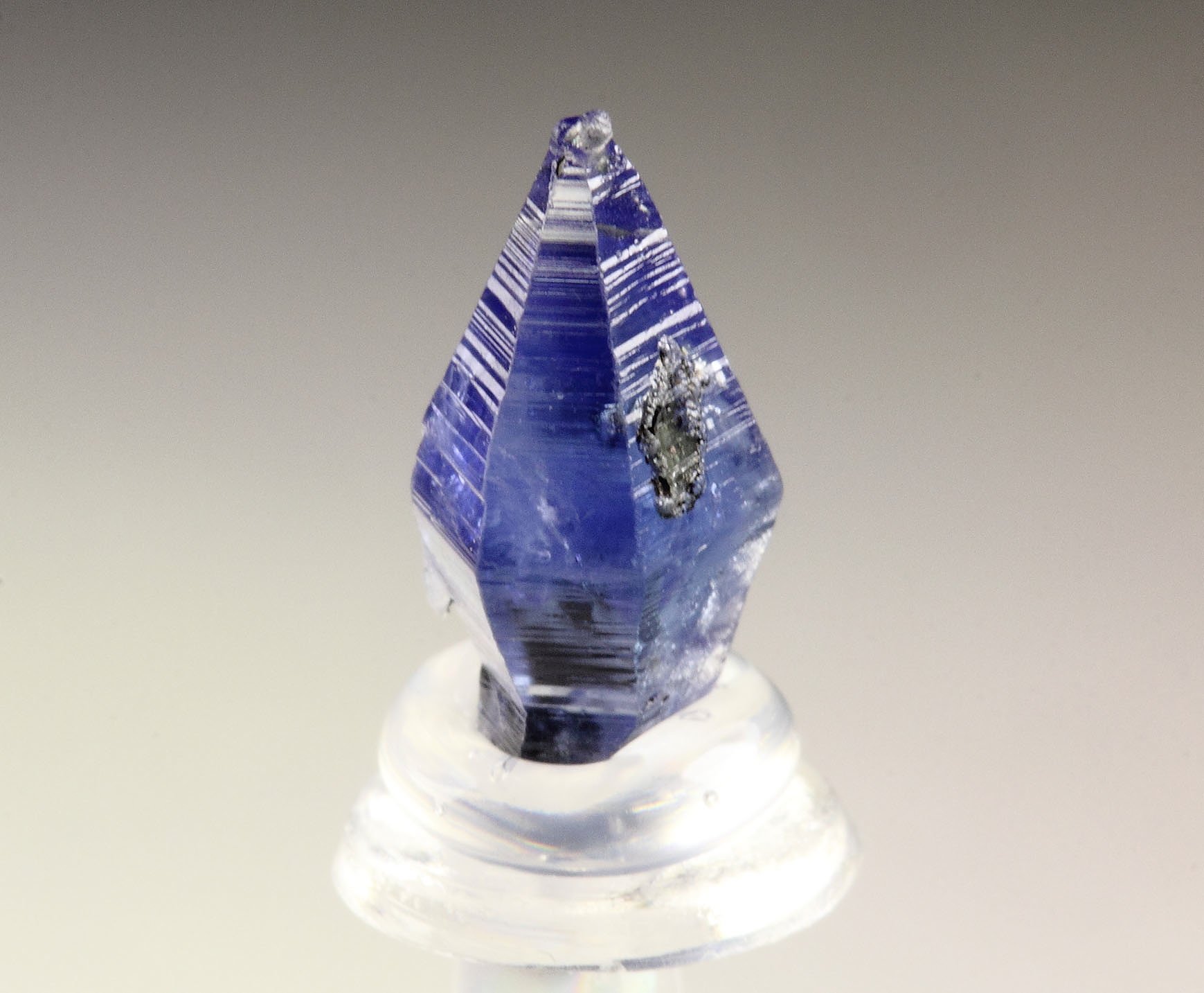 gem CORUNDUM var. SAPPHIRE