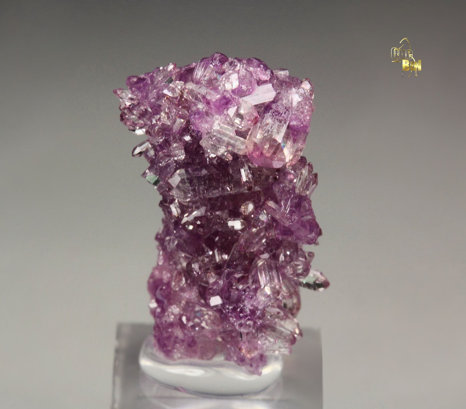 VESUVIANITE var. MANGANOAN