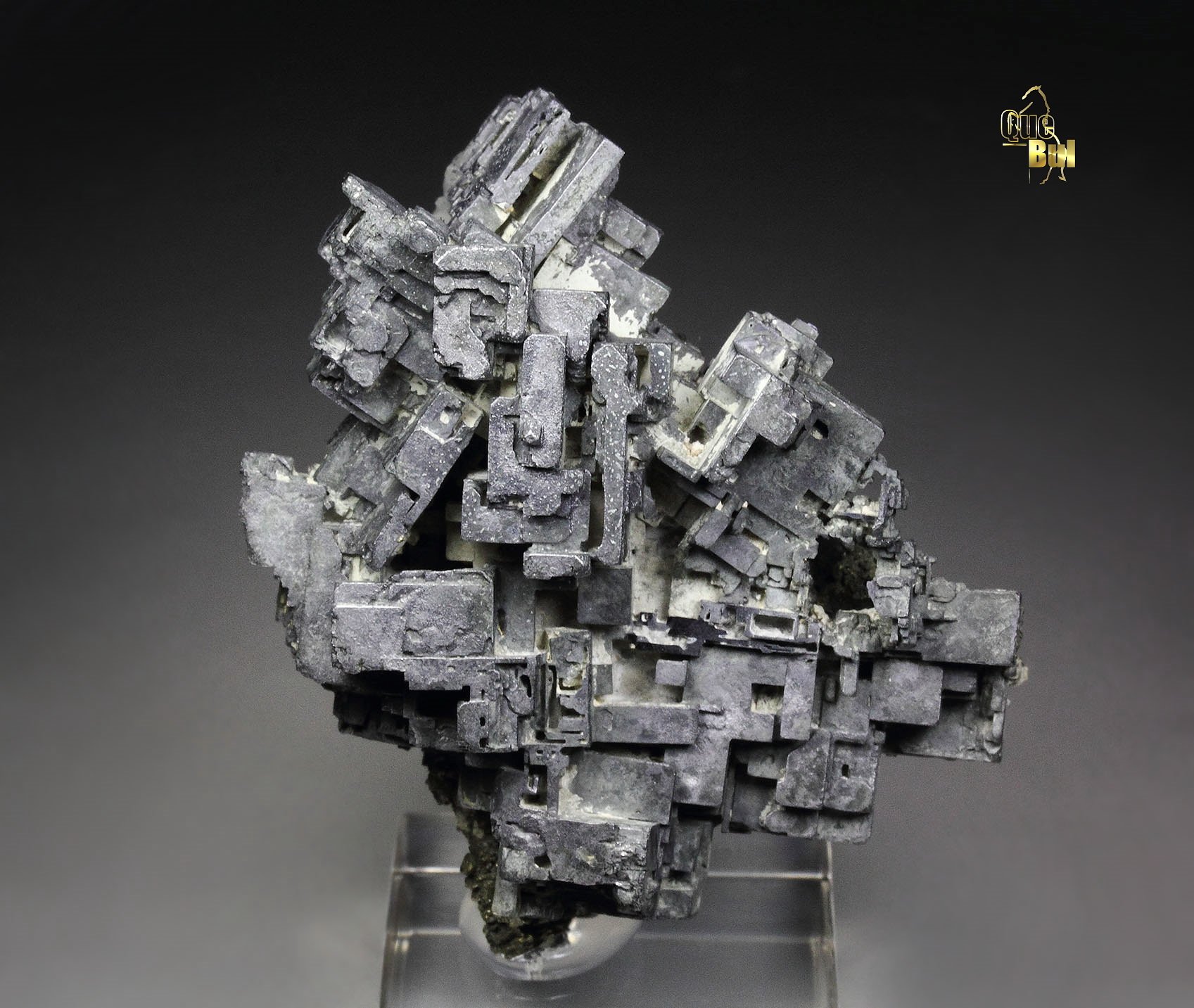 skeletal GALENA