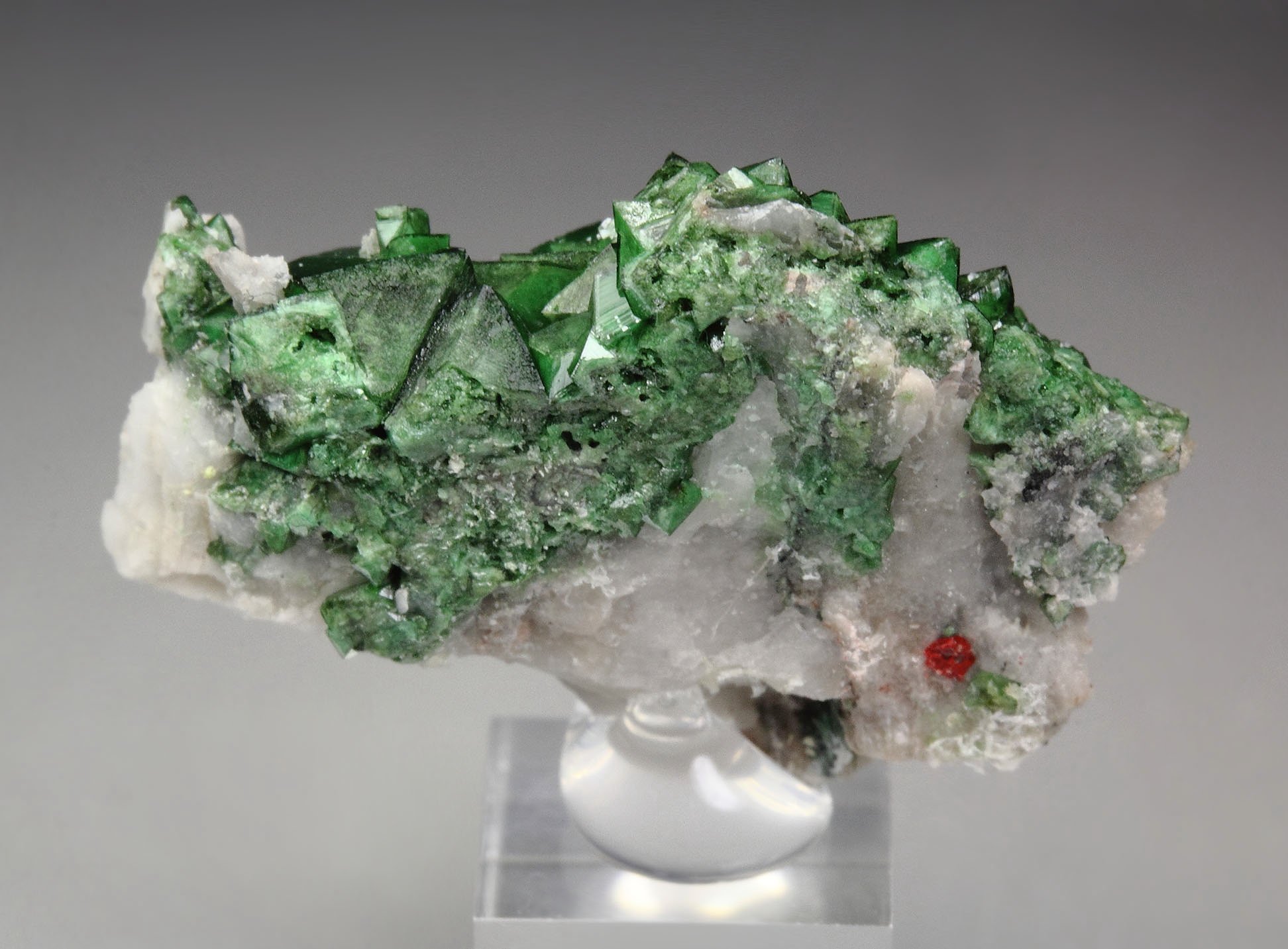 ZINCOLIVENITE