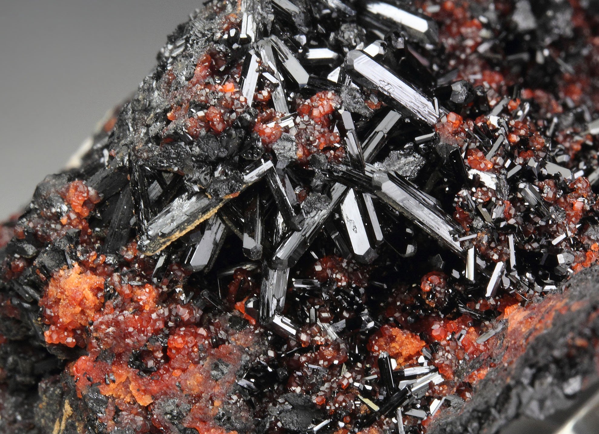 GAUDEFROYITE, GARNET var. ANDRADITE
