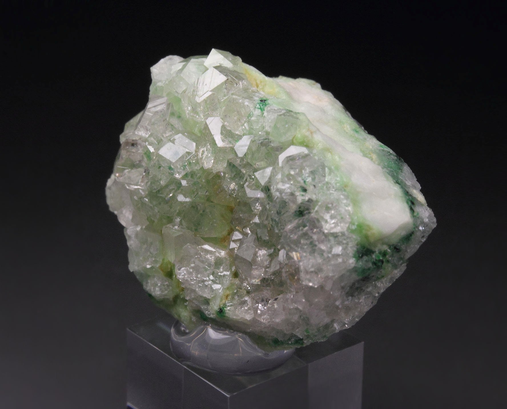 gem GARNET var. GROSSULAR with GREEN CHROMIAN PHANTOMS