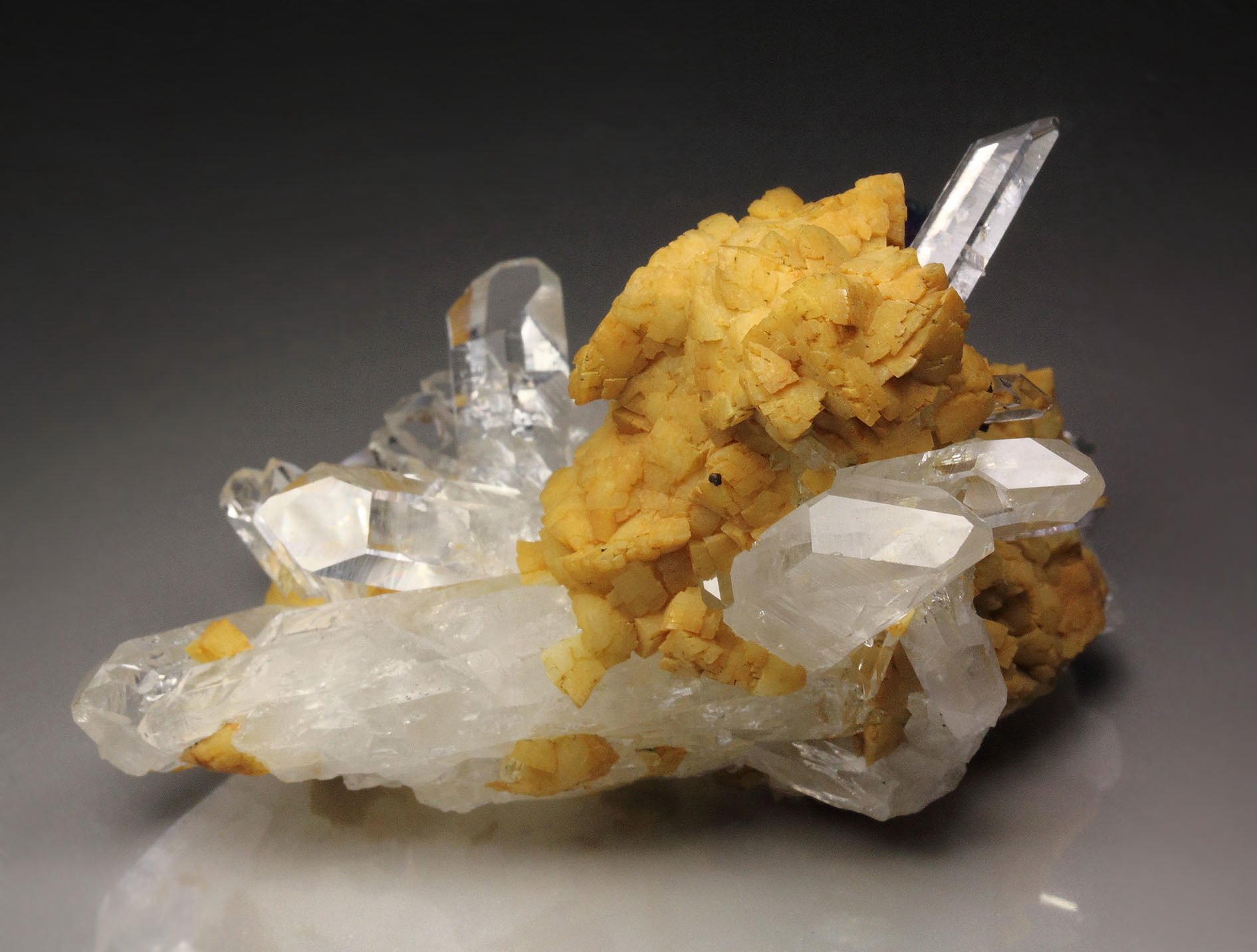 QUARTZ,  CHALCOPYRITE, DOLOMITE