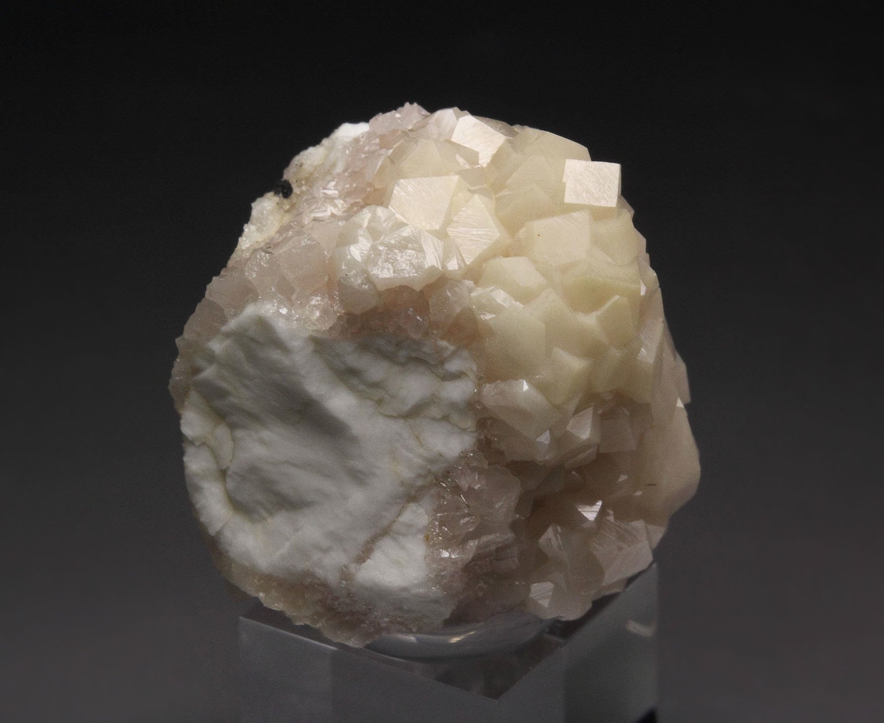 opaque GARNET var. GROSSULAR