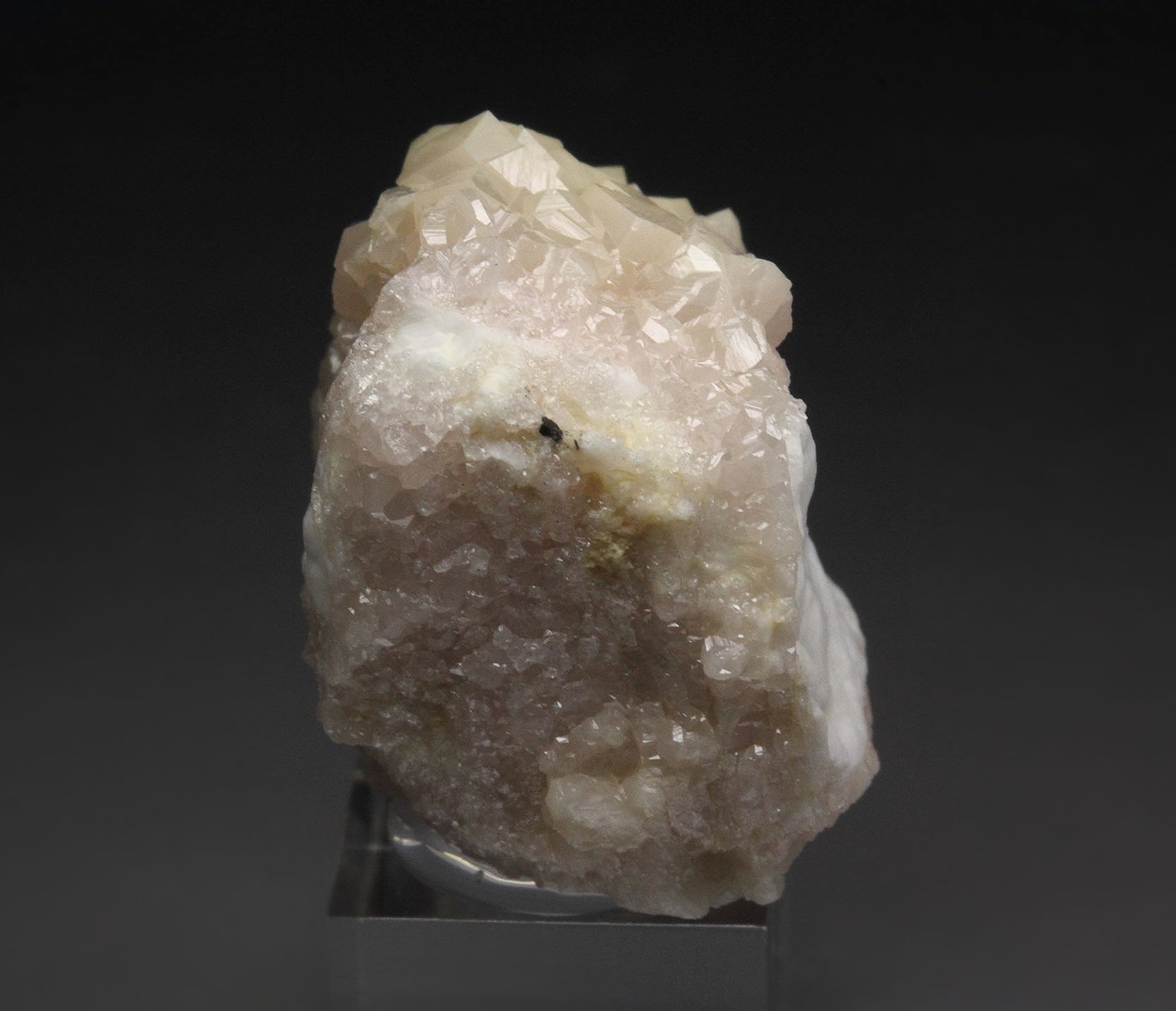 opaque GARNET var. GROSSULAR