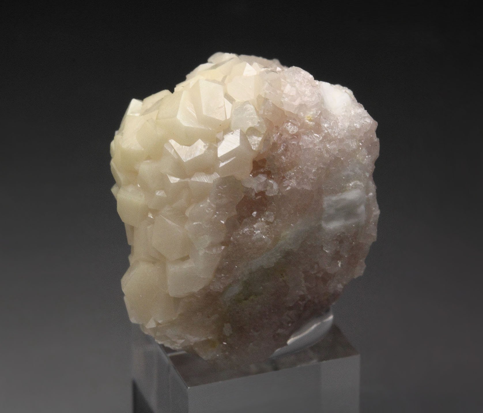 opaque GARNET var. GROSSULAR