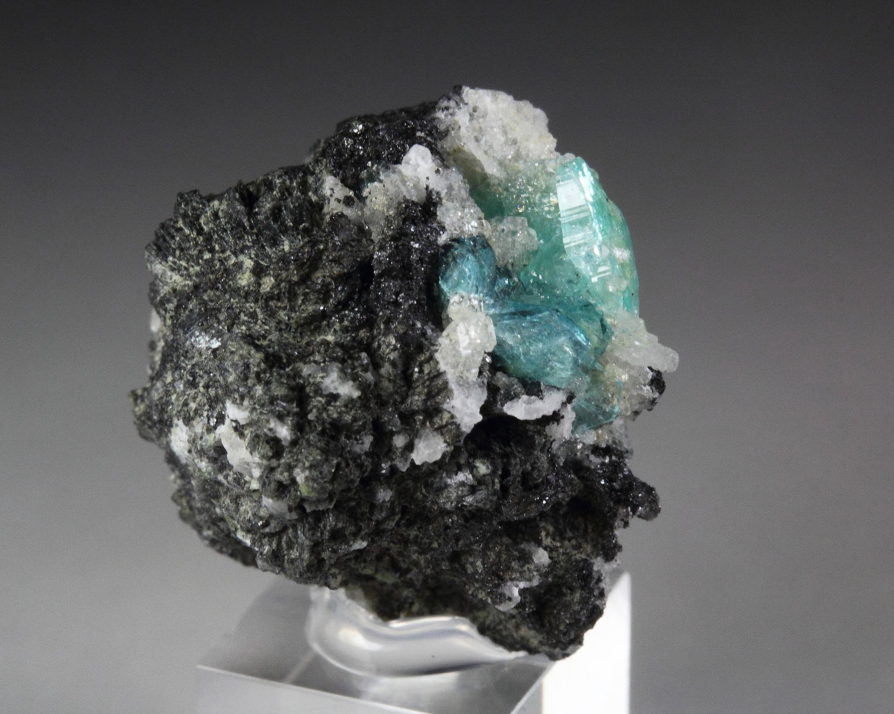 gem BORCARITE