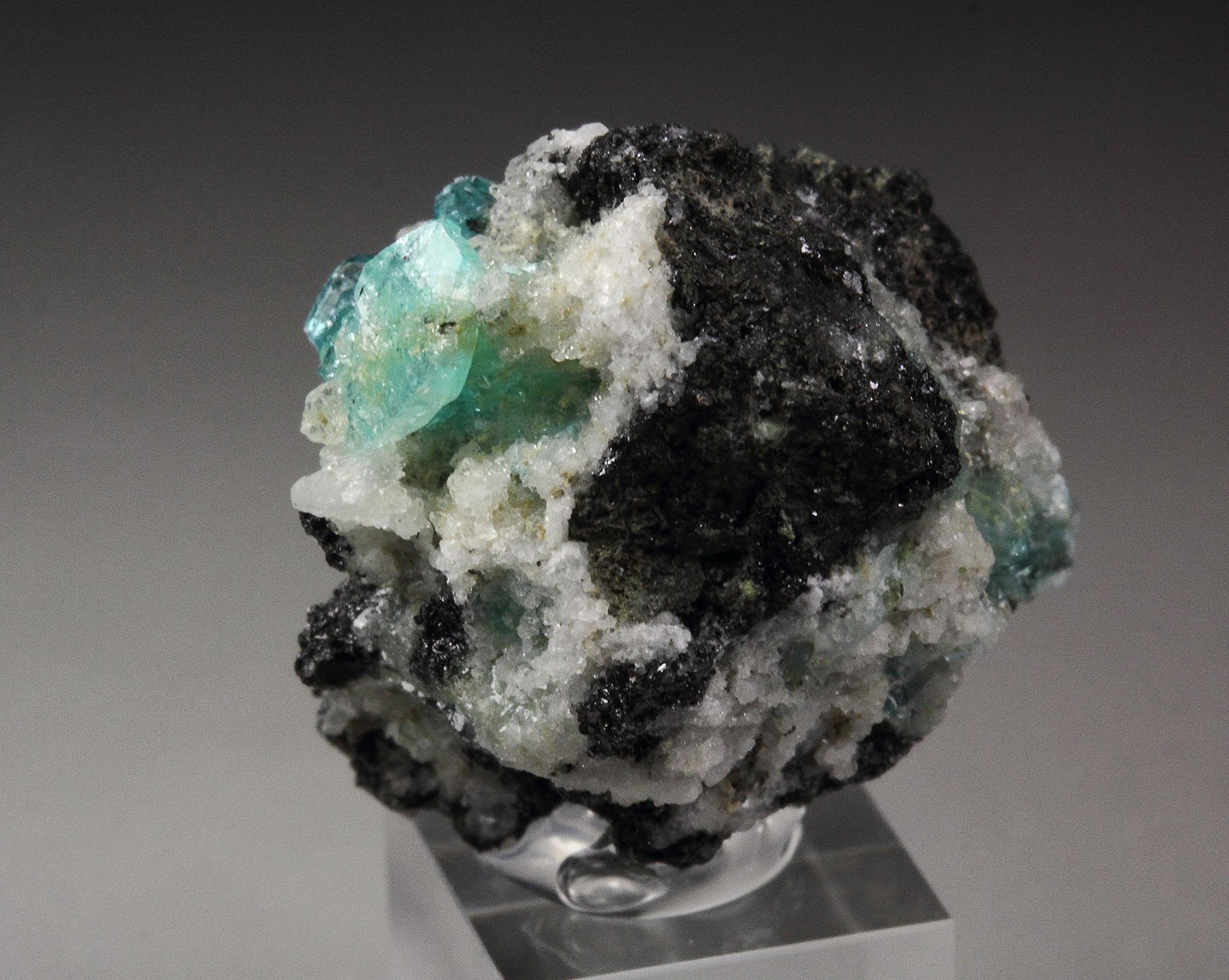 gem BORCARITE