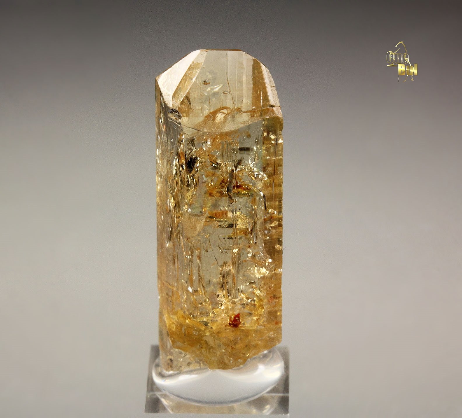 gem TOPAZ var. IMPERIAL TOPAZ