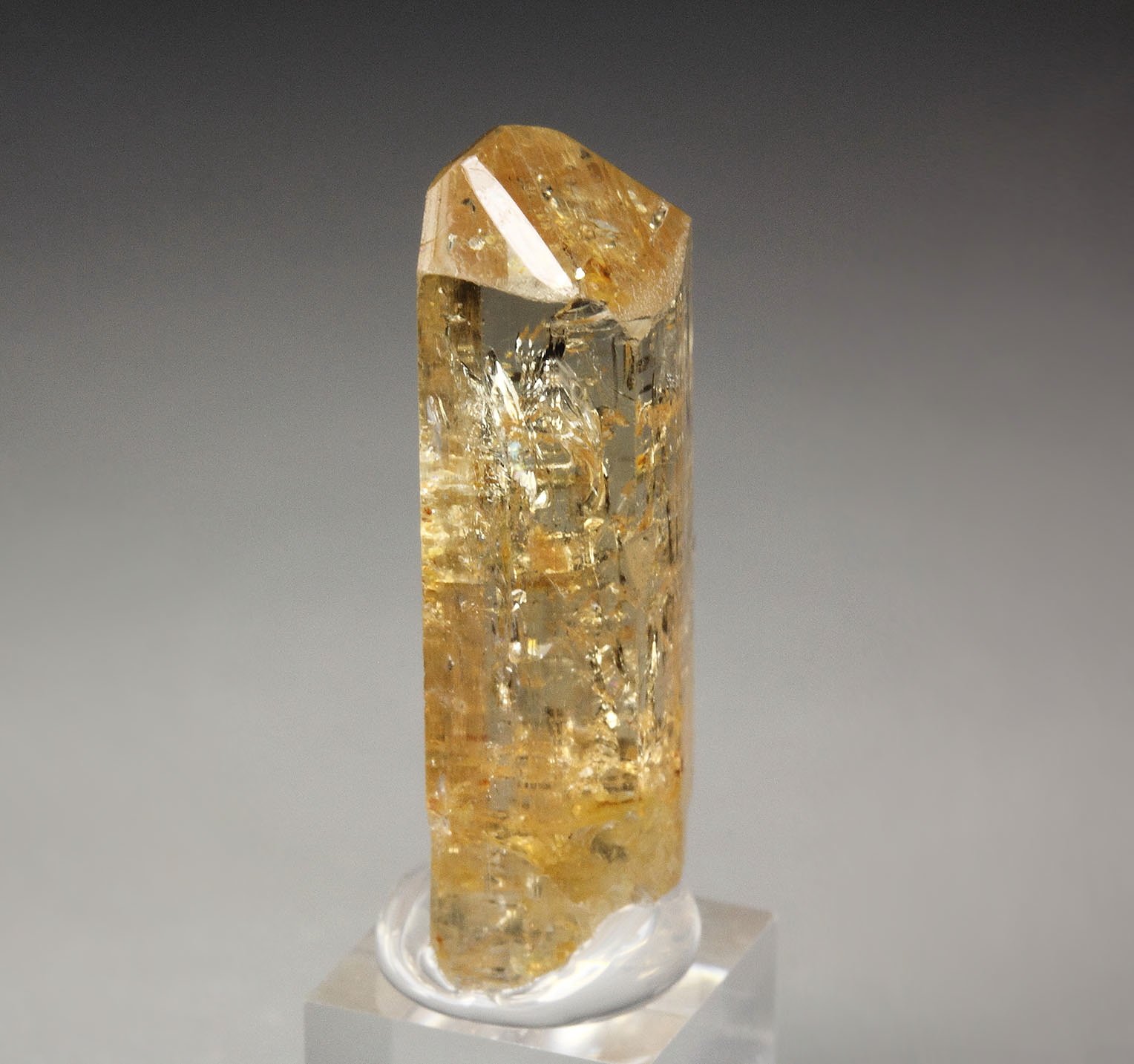 gem TOPAZ var. IMPERIAL TOPAZ