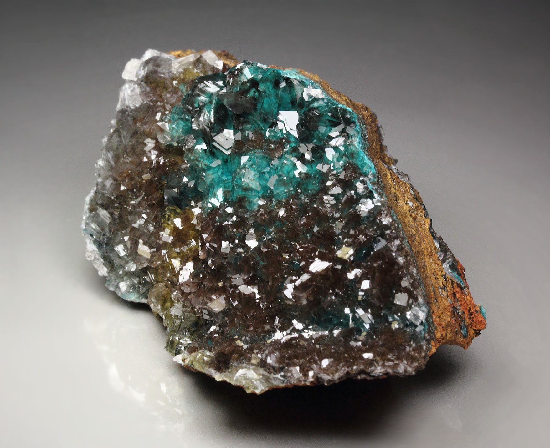 CALCITE with ROSASITE inclusions 