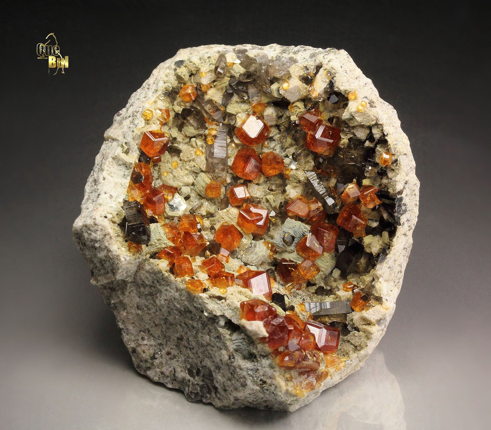 gem GARNET var. SPESSARTINE, QUARTZ var. SMOKY