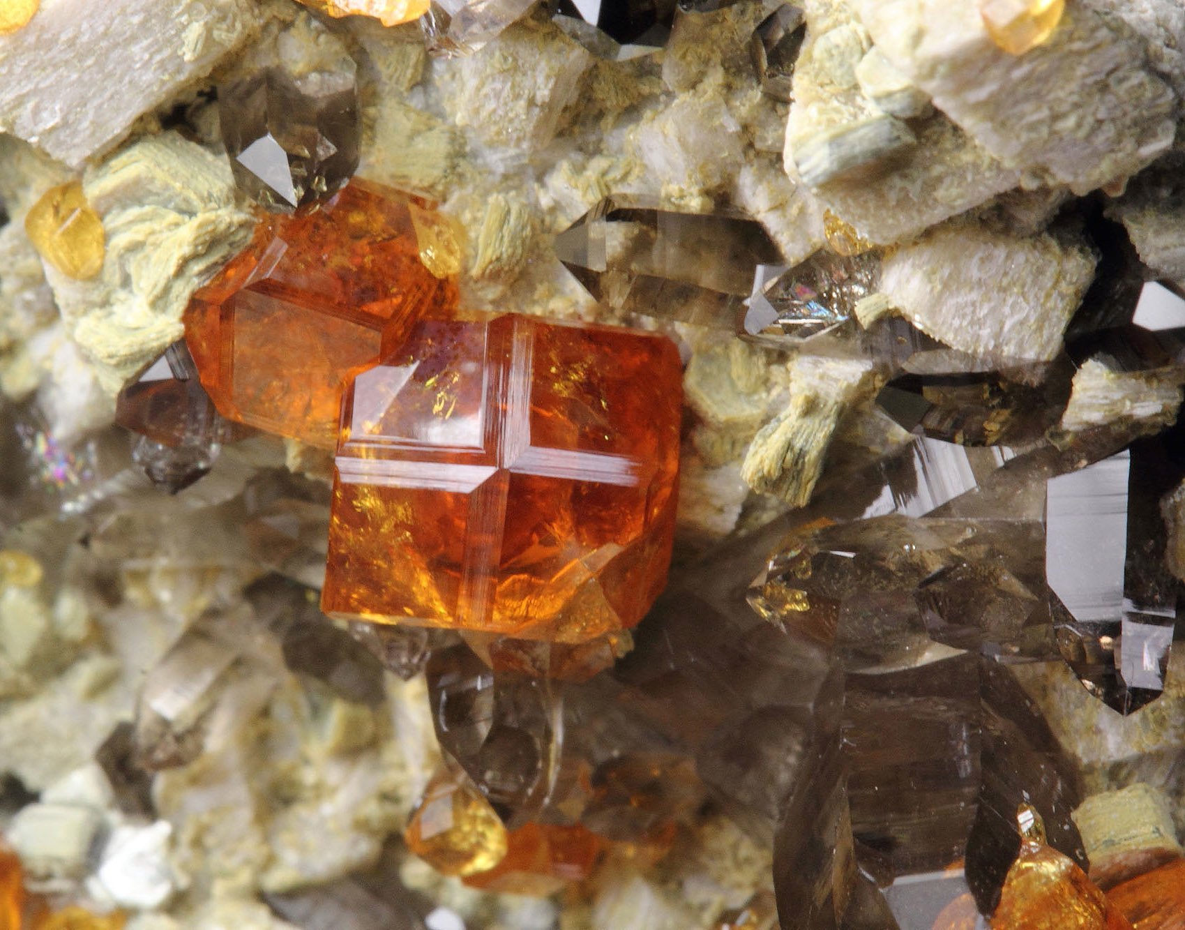 gem GARNET var. SPESSARTINE, QUARTZ var. SMOKY