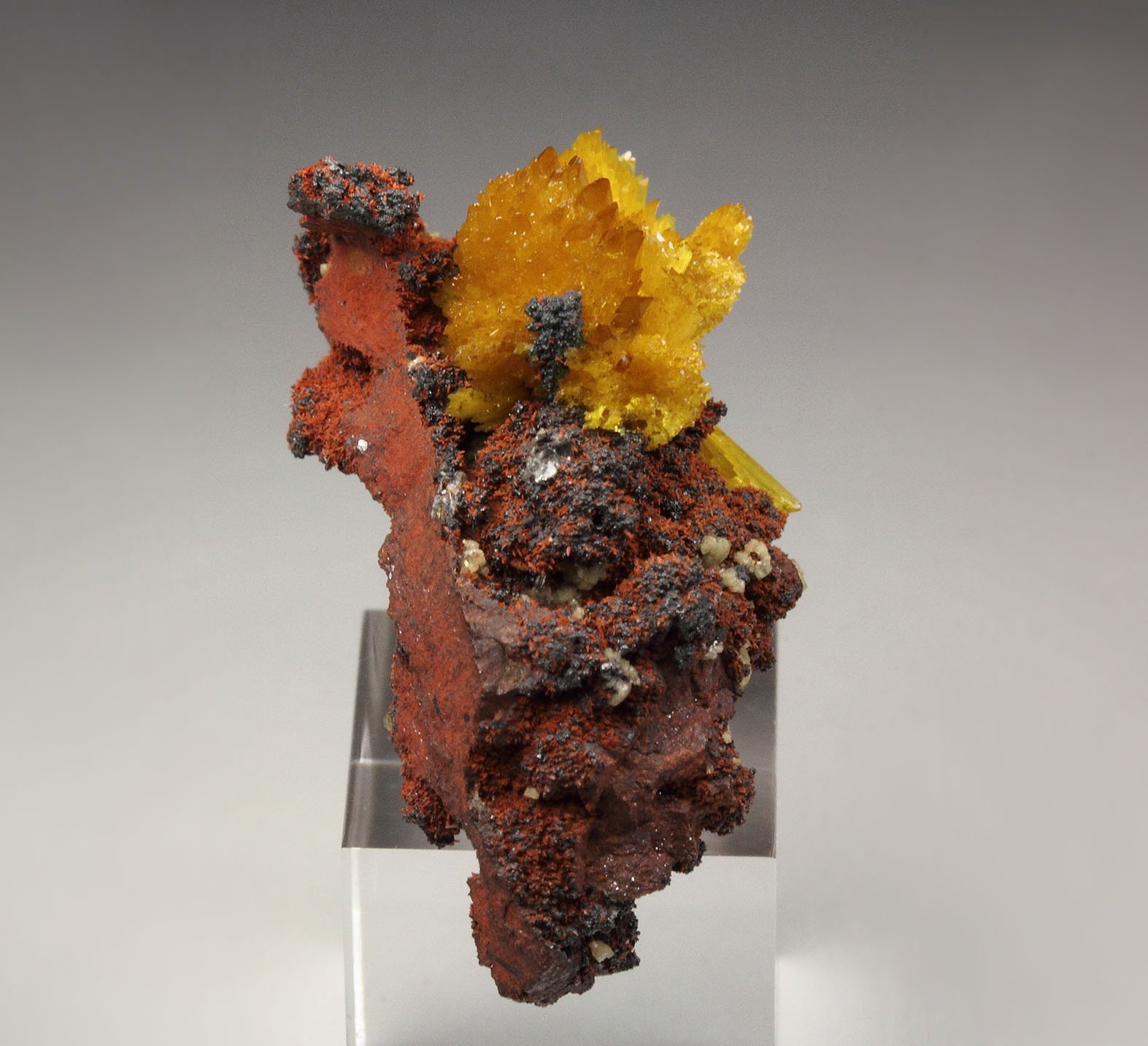 LEGRANDITE