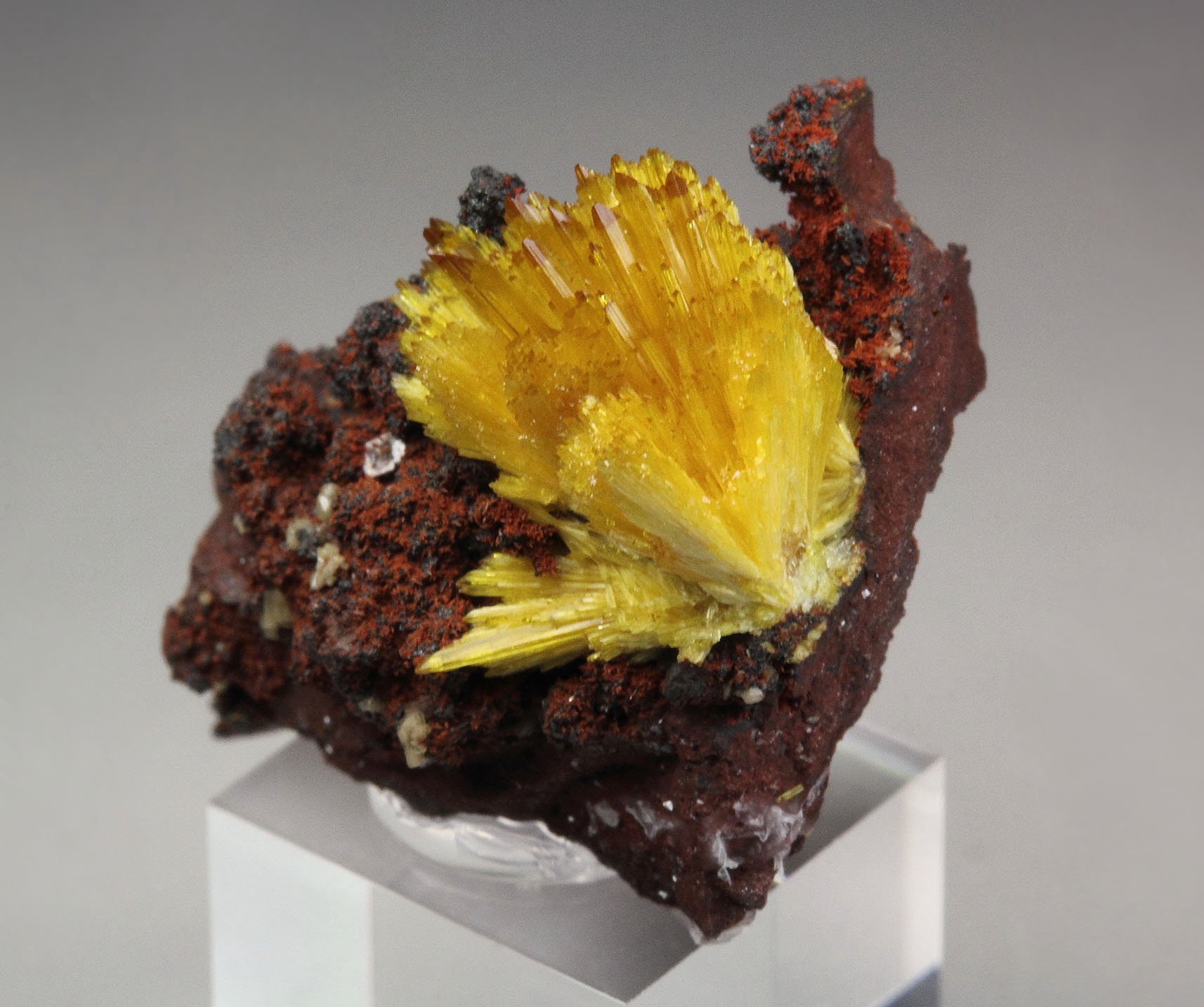 LEGRANDITE