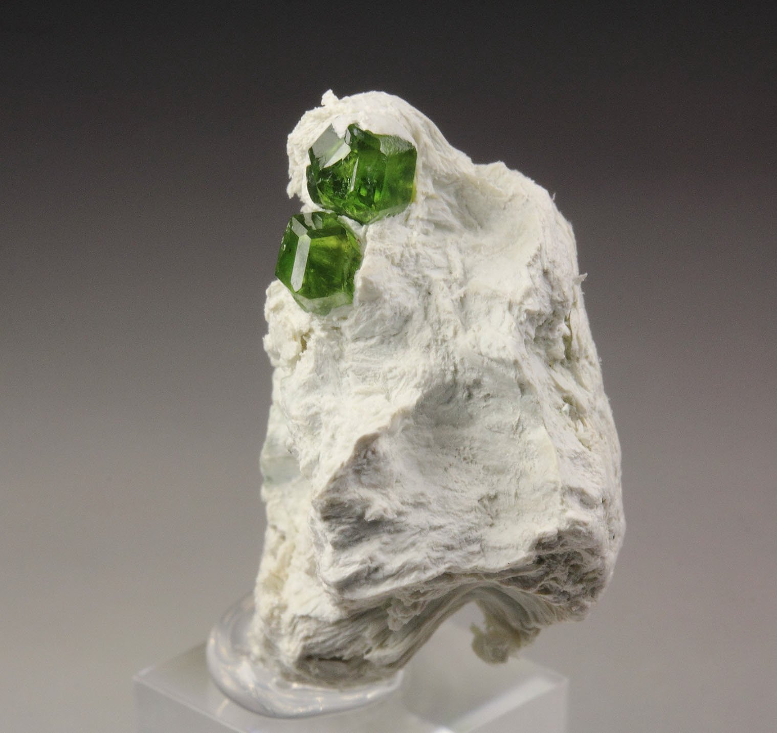 gem GARNET var. ANDRADITE var. DEMANTOID
