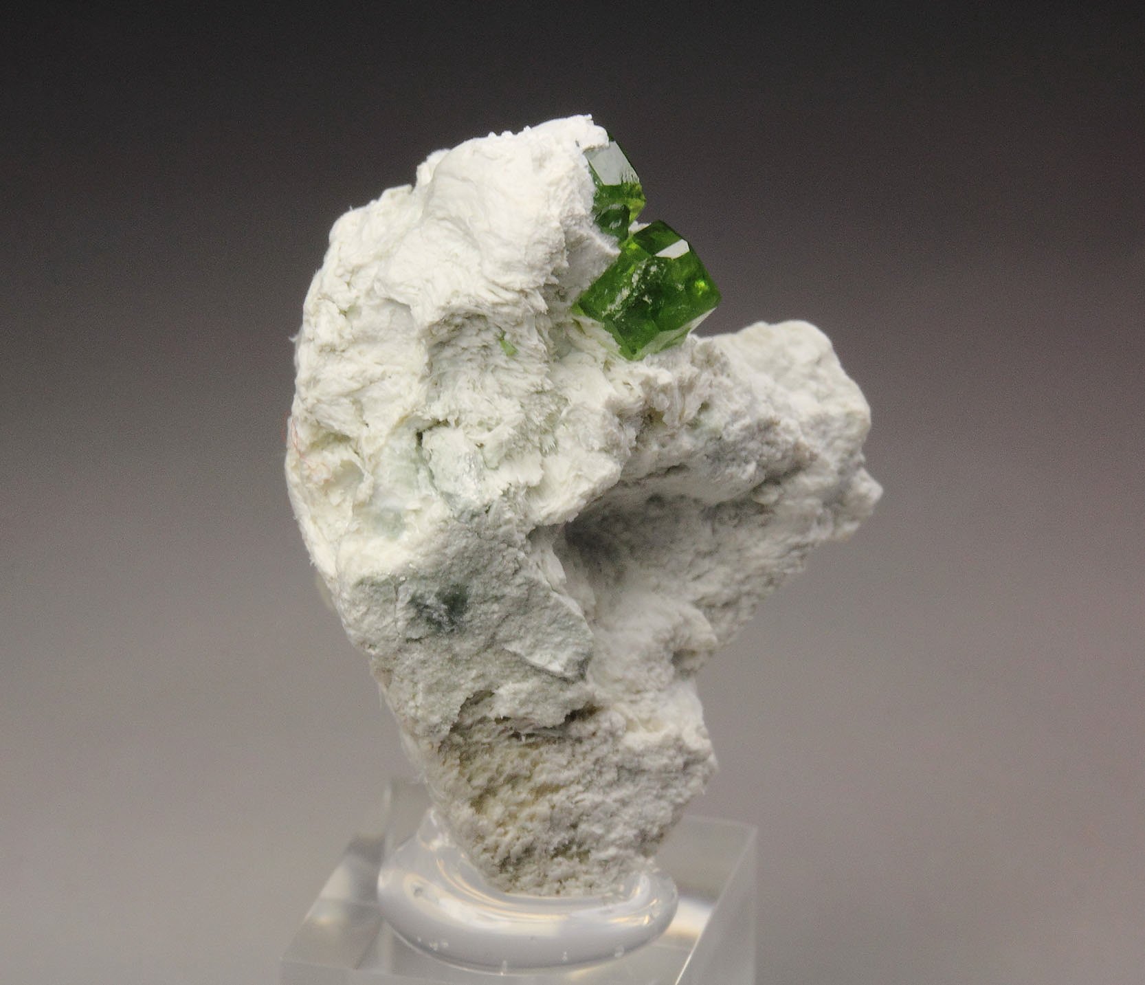 gem GARNET var. ANDRADITE var. DEMANTOID