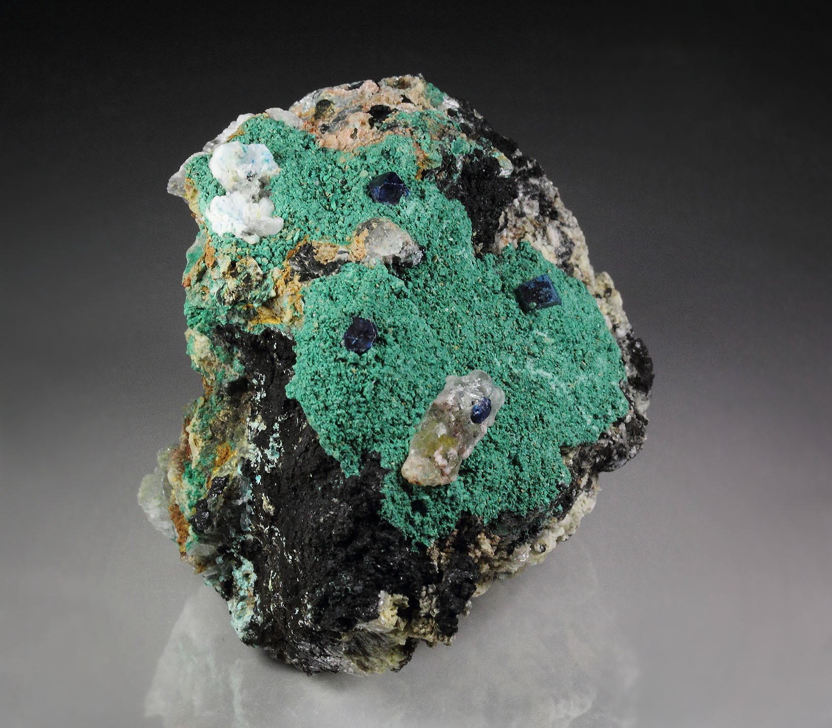 BOLEITE, PARATACAMITE, GYPSUM
