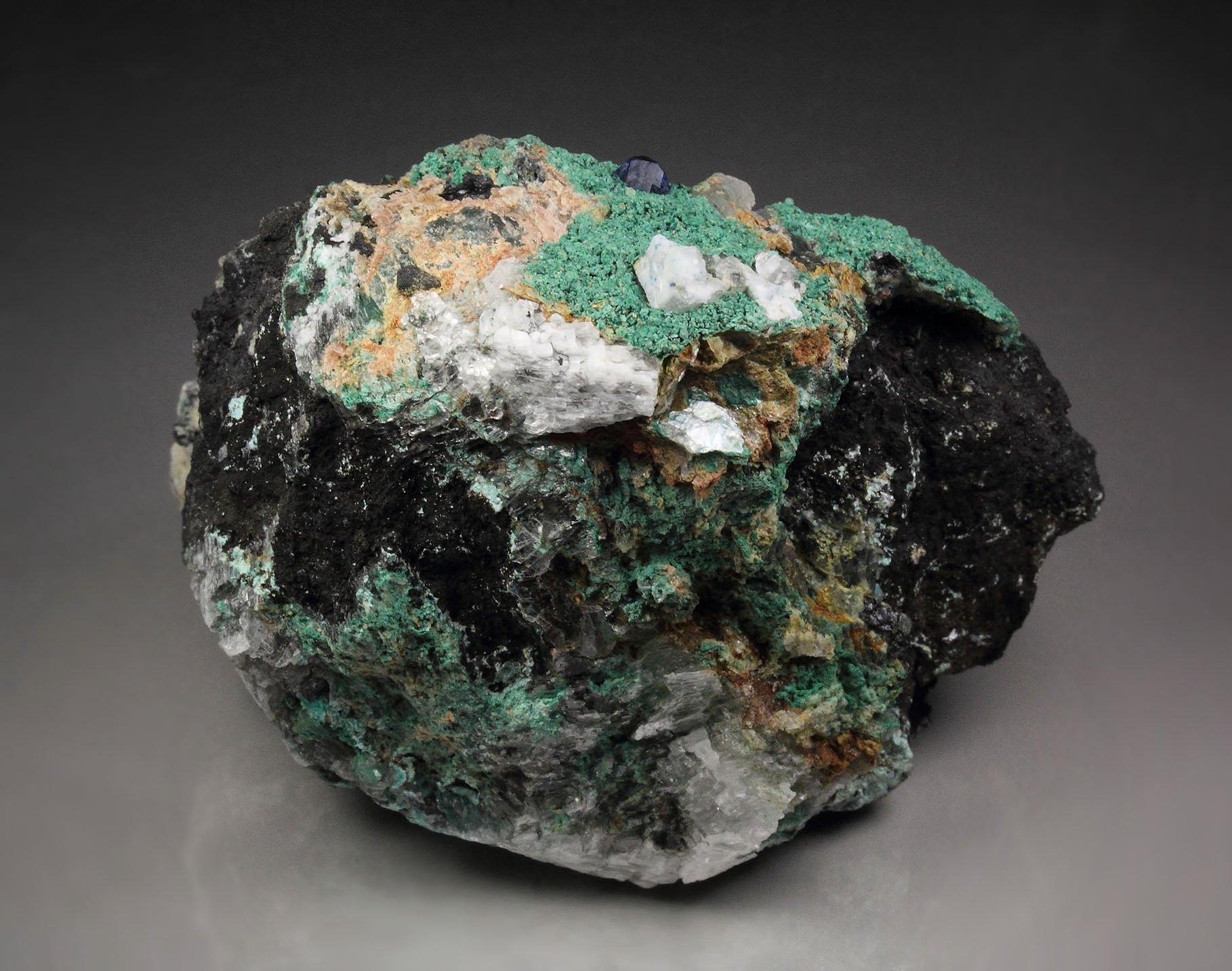 BOLEITE, PARATACAMITE, GYPSUM