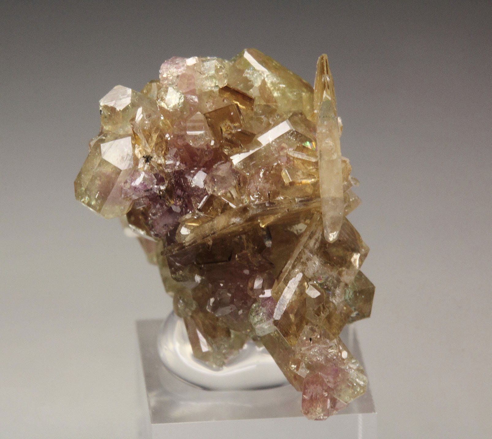 DIOPSIDE, VESUVIANITE