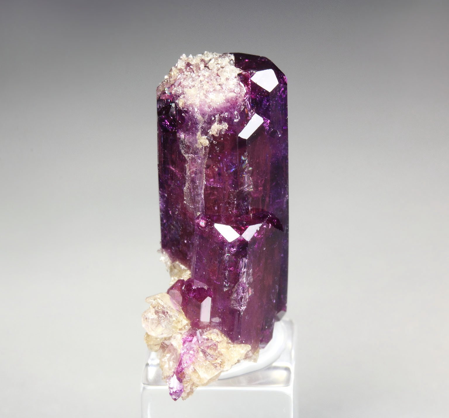 gem VESUVIANITE var. MANGANOAN, GARNET var. GROSSULAR