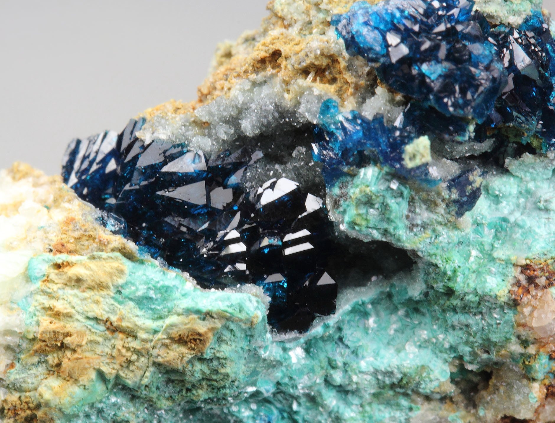 VESZELYITE, HEMIMORPHITE