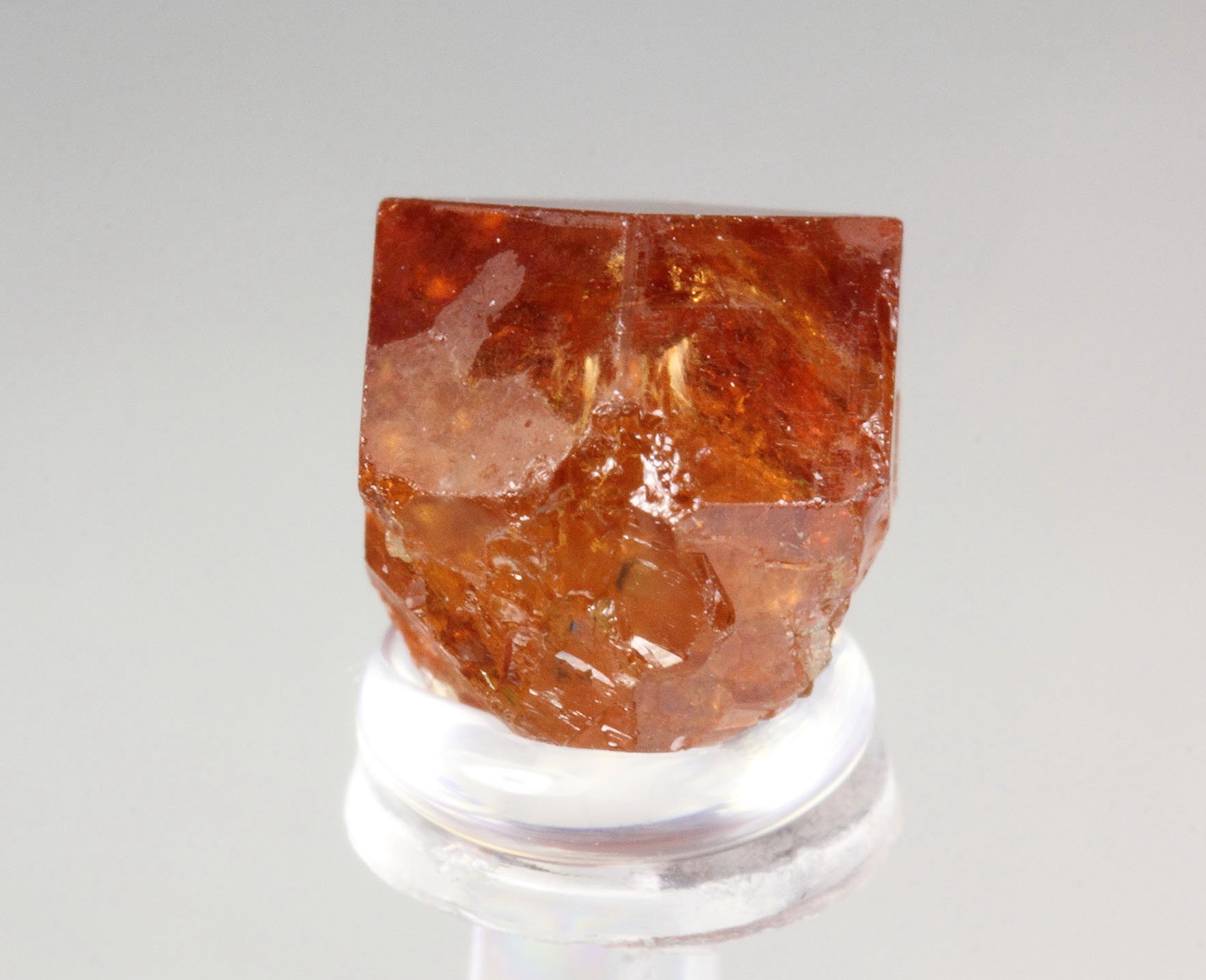 gem GARNET var. GROSSULAR