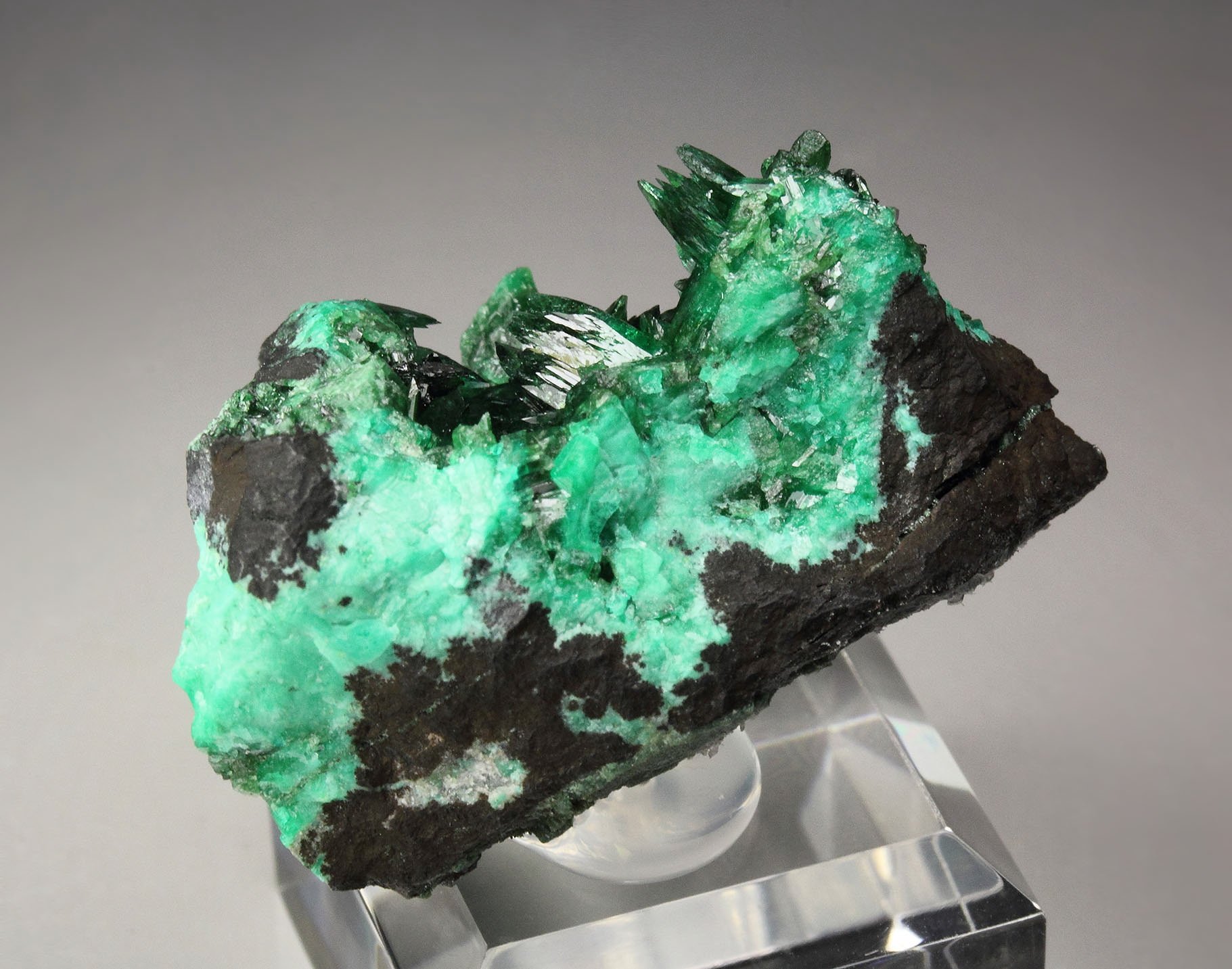 ZINCOLIVENITE