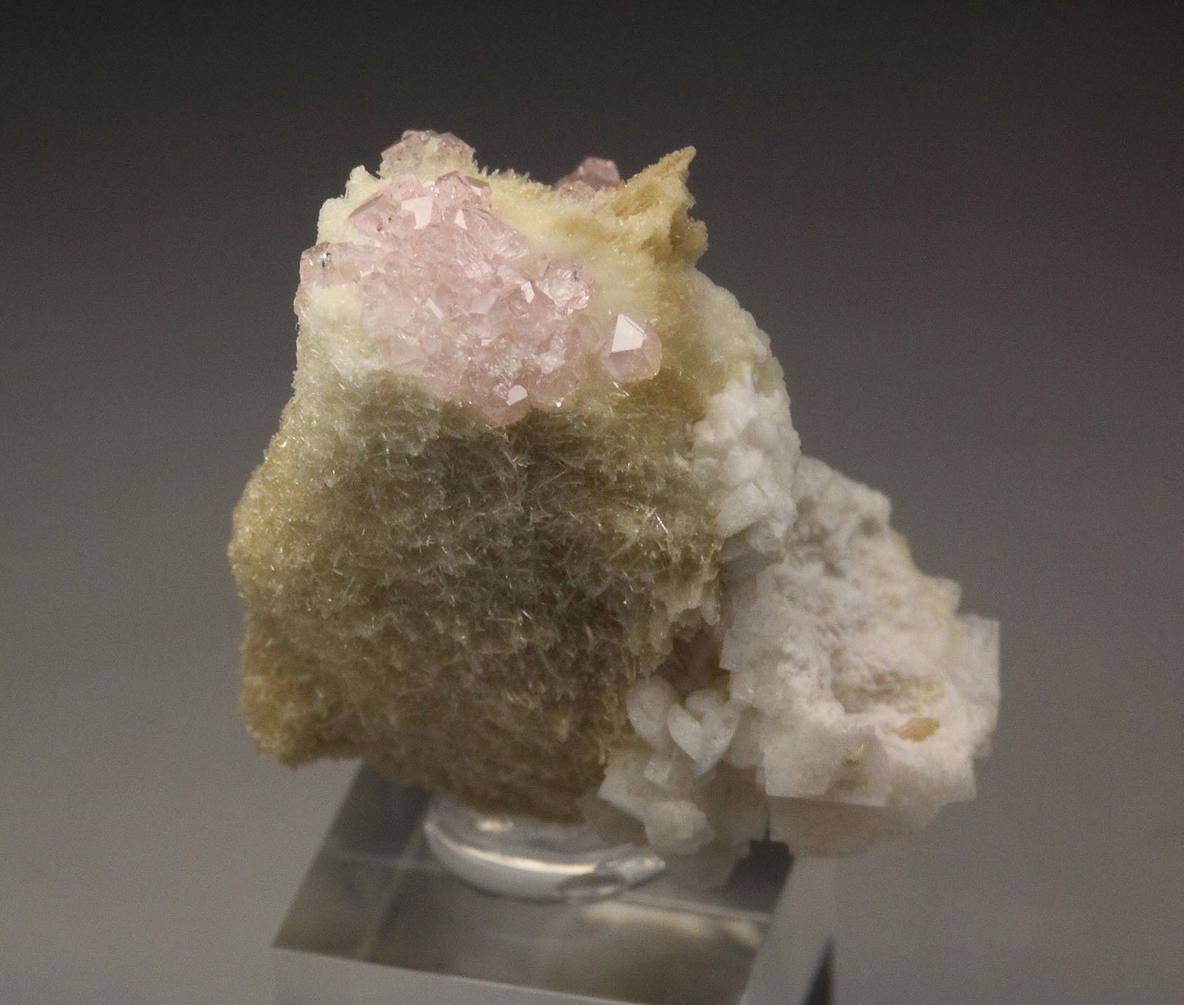 gem pink GARNET var. GROSSULAR, DIOPSIDE, ALBITE