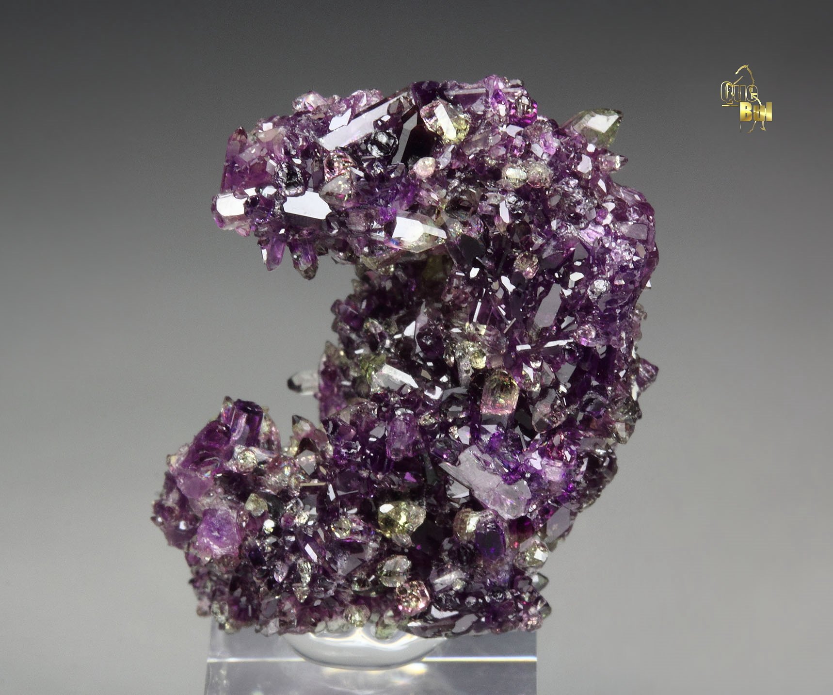 VESUVIANITE var. MANGANOAN