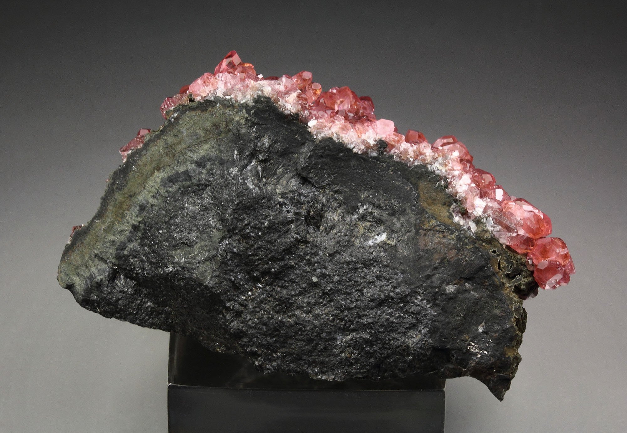 gem RHODOCHROSITE