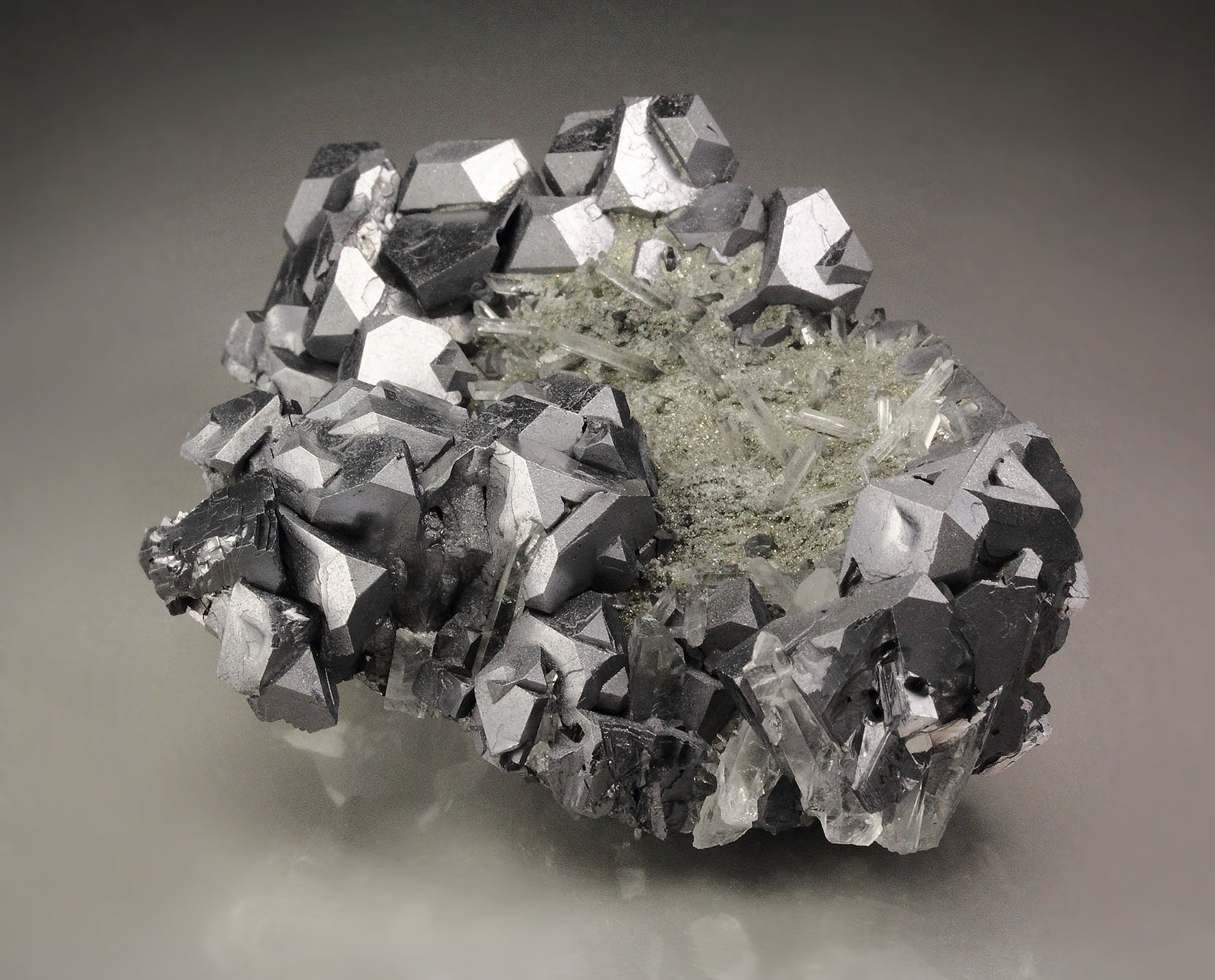 twinned GALENA, QUARTZ, PYRITE